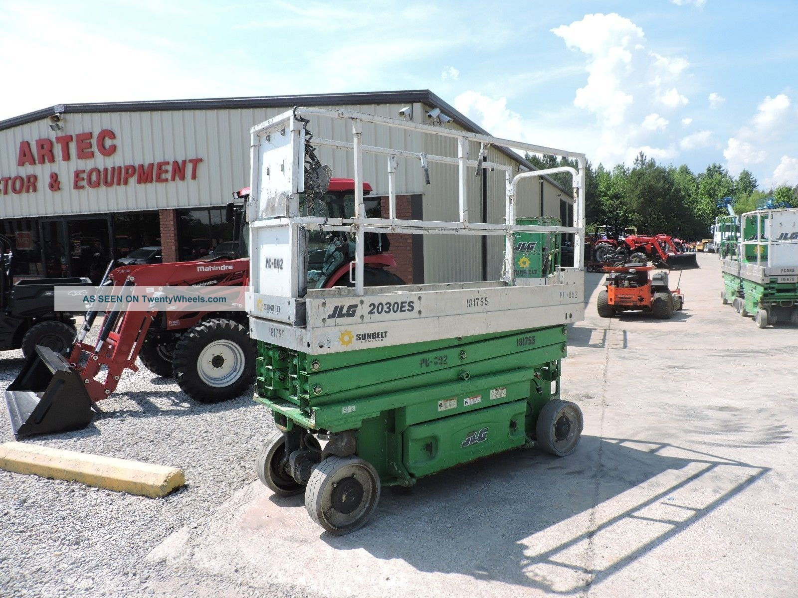 Wallpaper #T200apcBycdYOYFT0XEb97 2007 Jlg 2030es Electric Scissor Lift Non Marking Tires