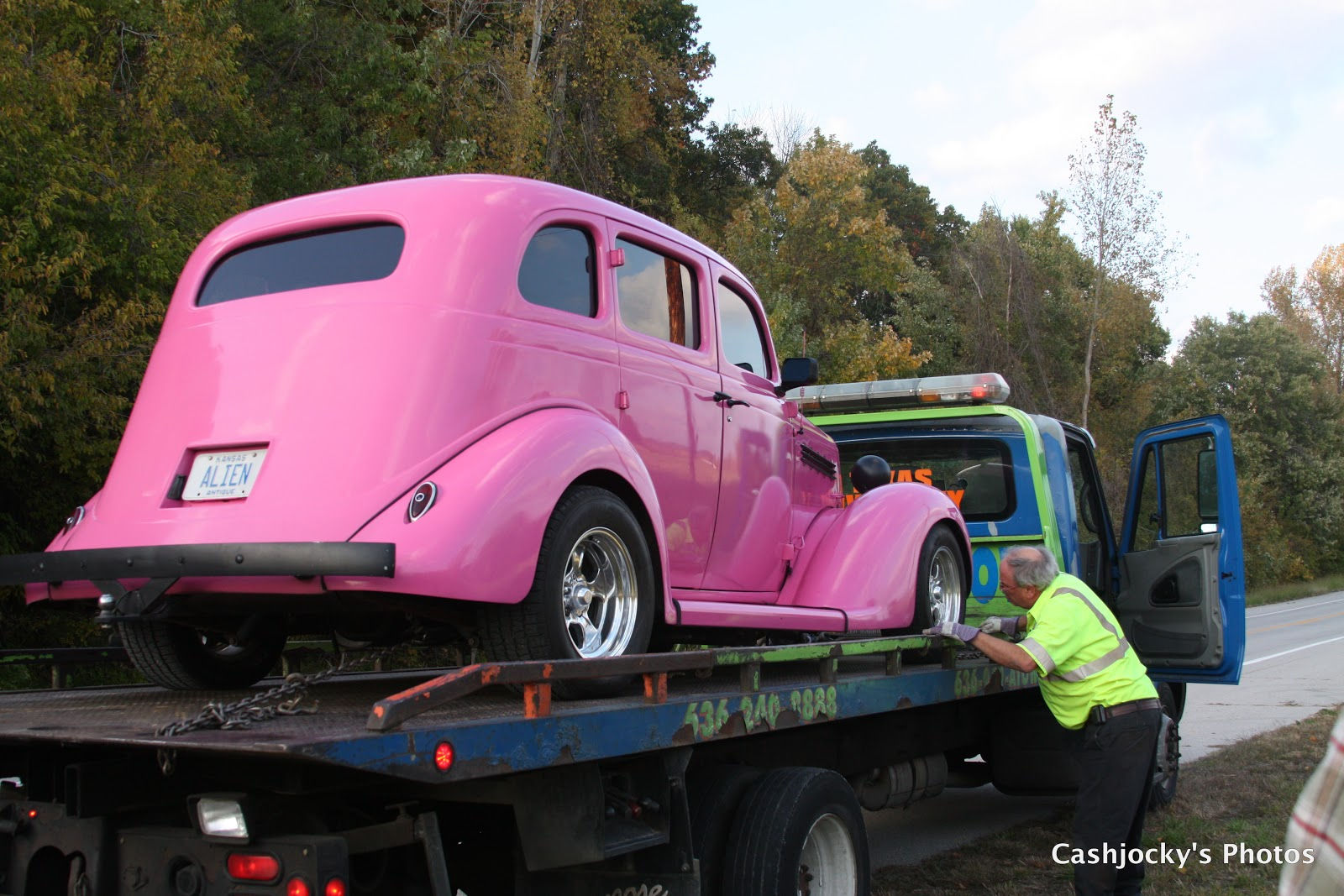 Wallpaper #TmhTI5MBSpphPi3-DjWF308 Cahjocky and the Old Salt Hot Pink Hotrod