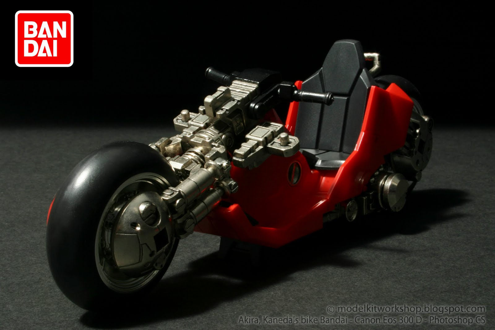 Wallpaper #1-9QS5MBMN-XEVvV2zpS178 Modelkit Workshop Akira Collection Kanedas Bike Mcfarlane Bandai