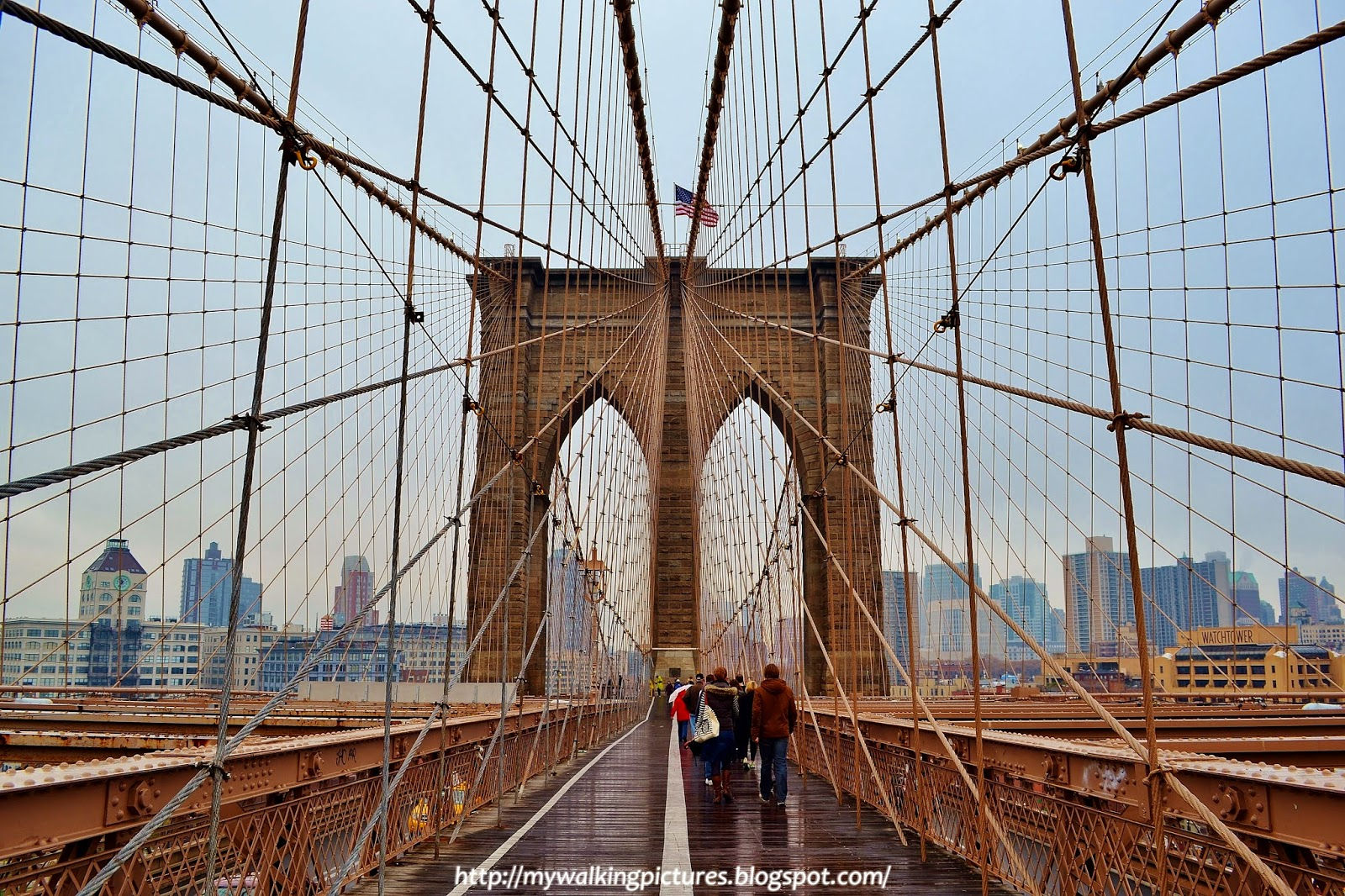 Wallpaper #66e34 Brooklyn Bridge in New York the Iconic Crossing Between Manhattan and