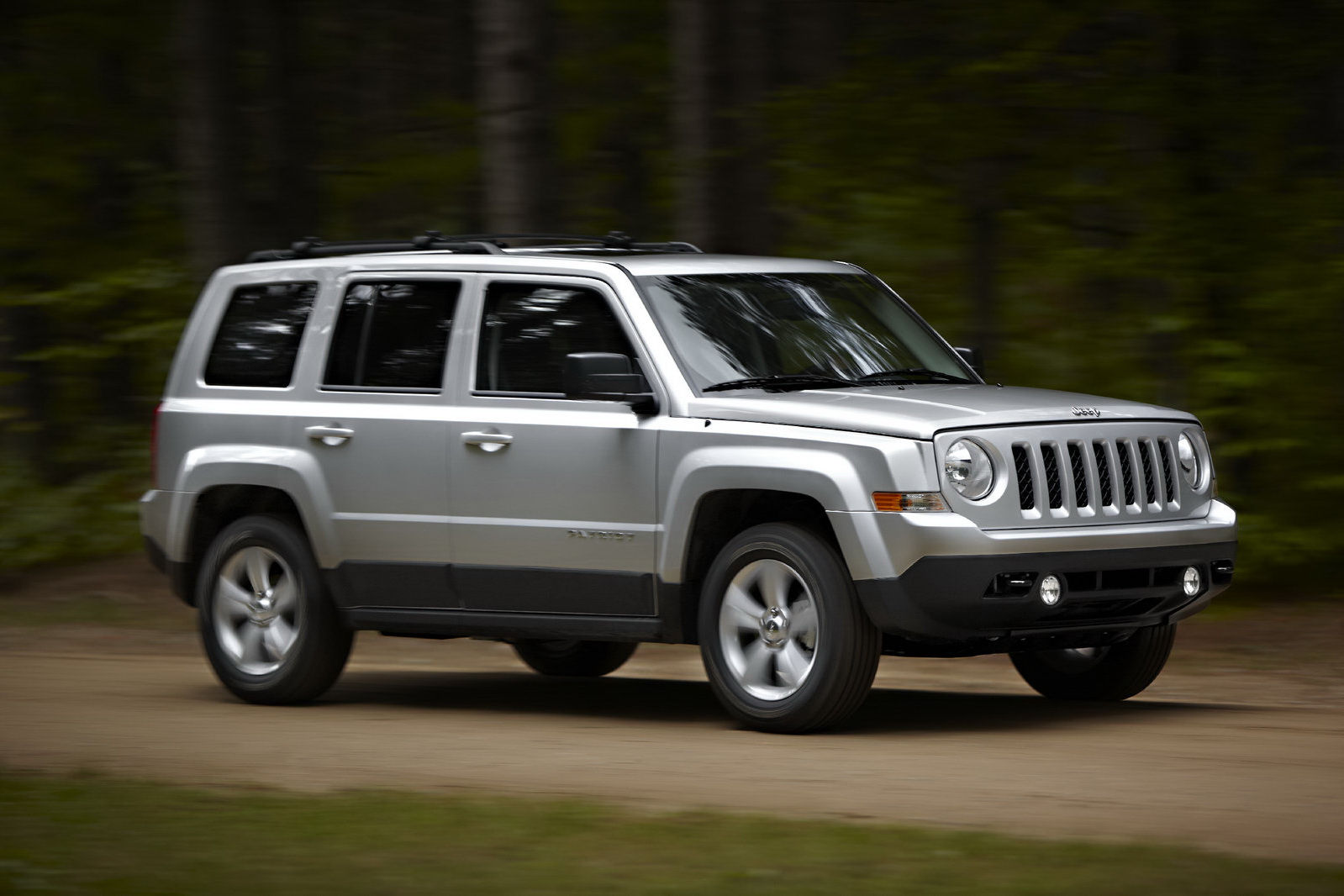 Wallpaper #Ulbge5cBsd6xcFiEgd3I43 Jeep Patriot 2011 Car Barn Sport