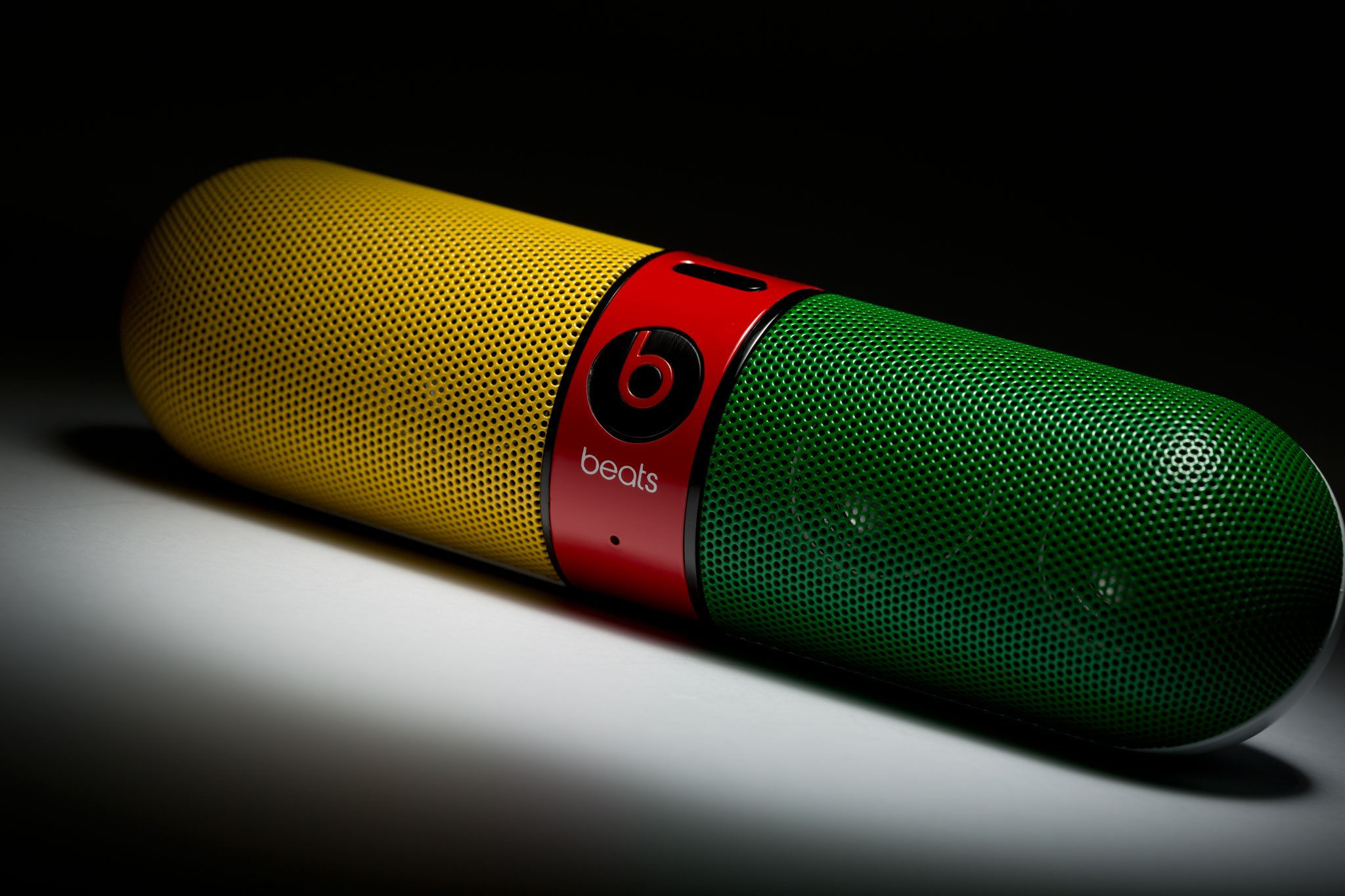 Wallpaper #iX0n8Y4Bnwiau_P6iggI42 Beats Audio Wallpaper 30 2048x1365