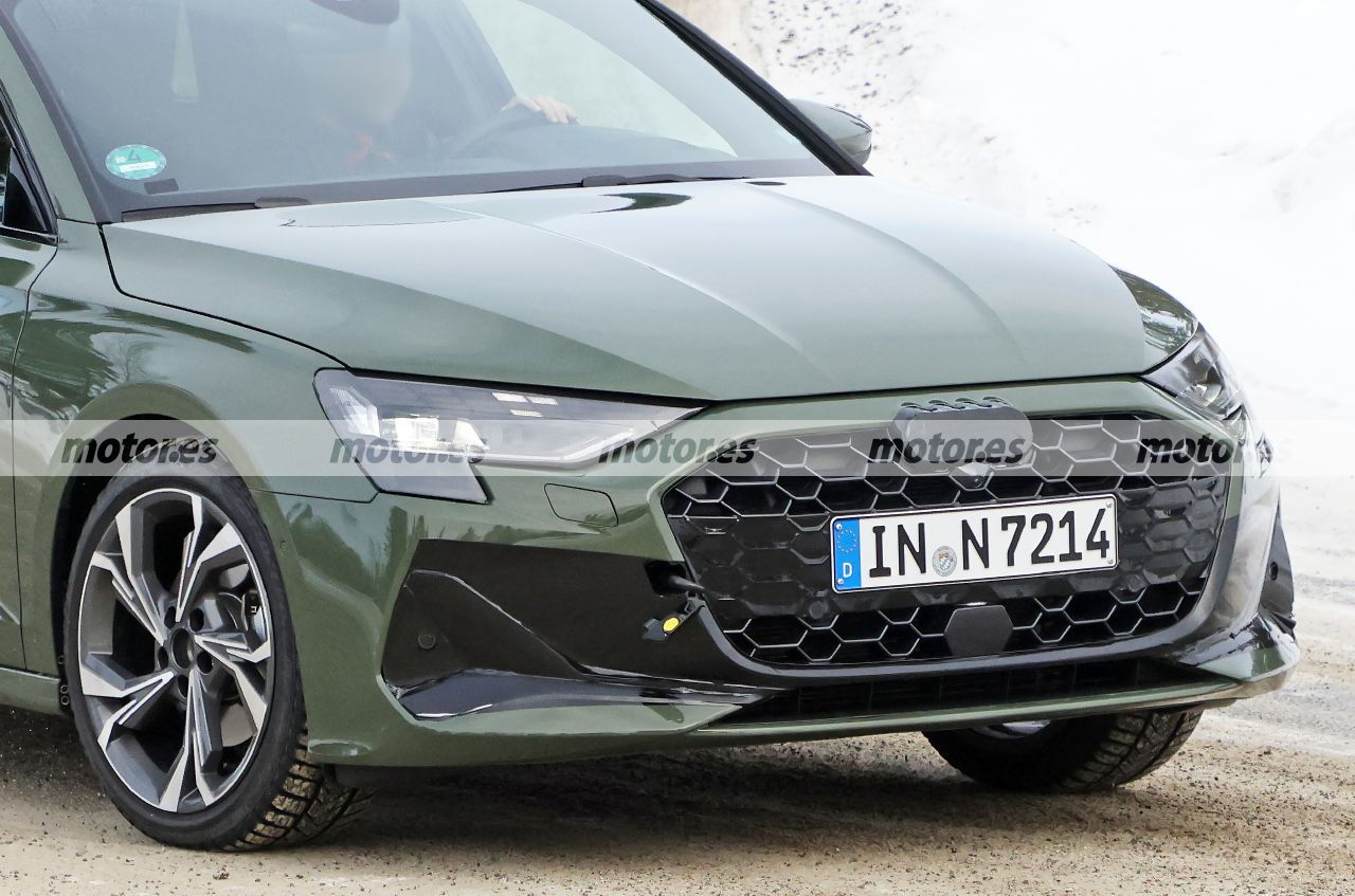 Wallpaper #-GfS5pIBSpphPi3-8DTR300 El Audi A3 Sportback Facelift Vuelve a Las Pruebas De Invierno Sin
