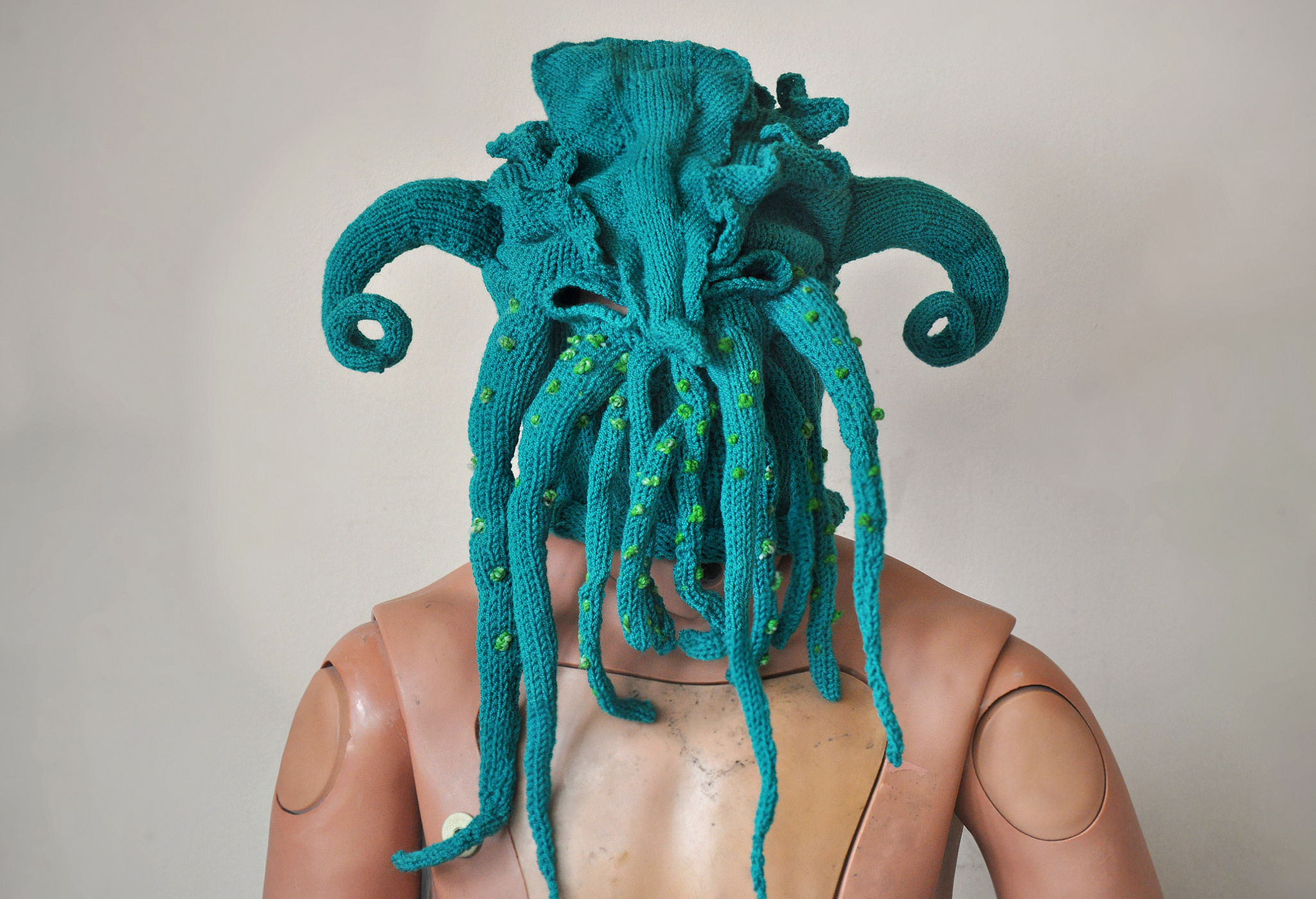 Wallpaper #uwMnZJMBpyOg8YnEDtaL135 Knit Cthulhu Mask Boing Boing