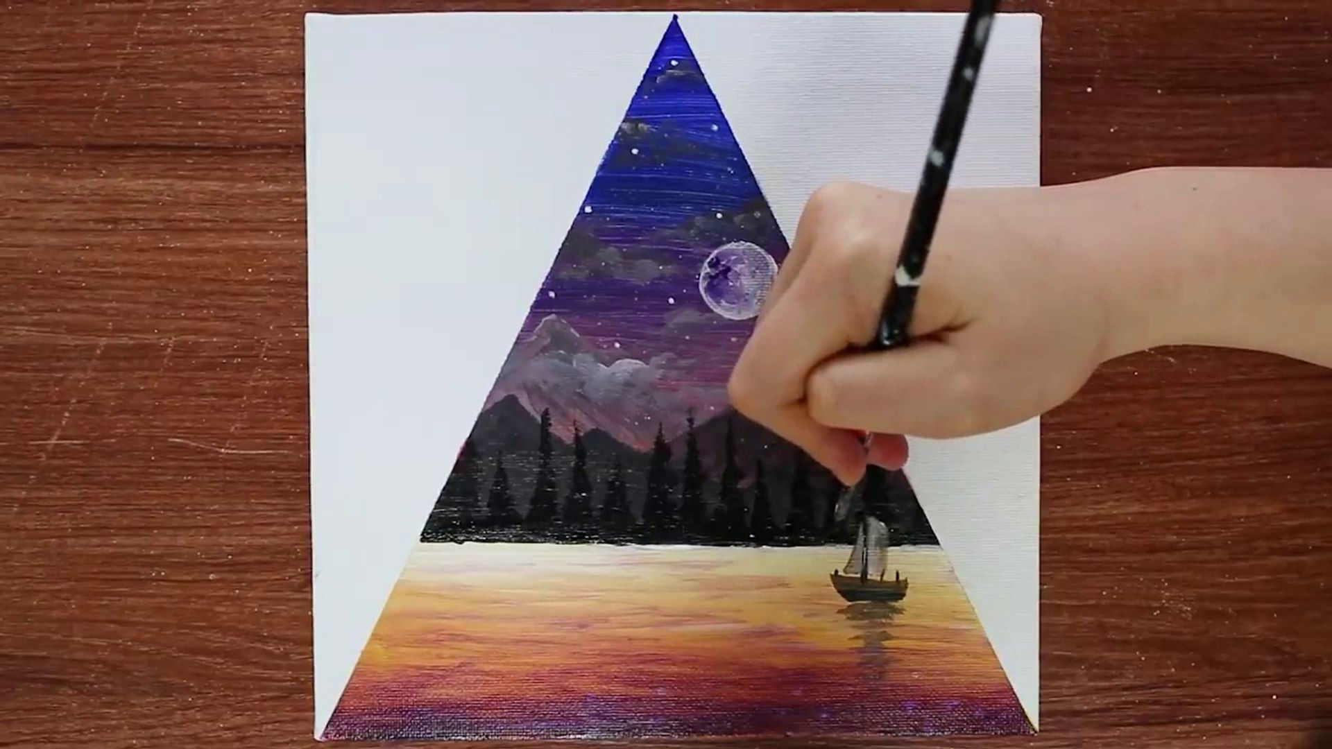 Wallpaper #6mcM8ZIBSpphPi3-jmn810 Triangle Painting