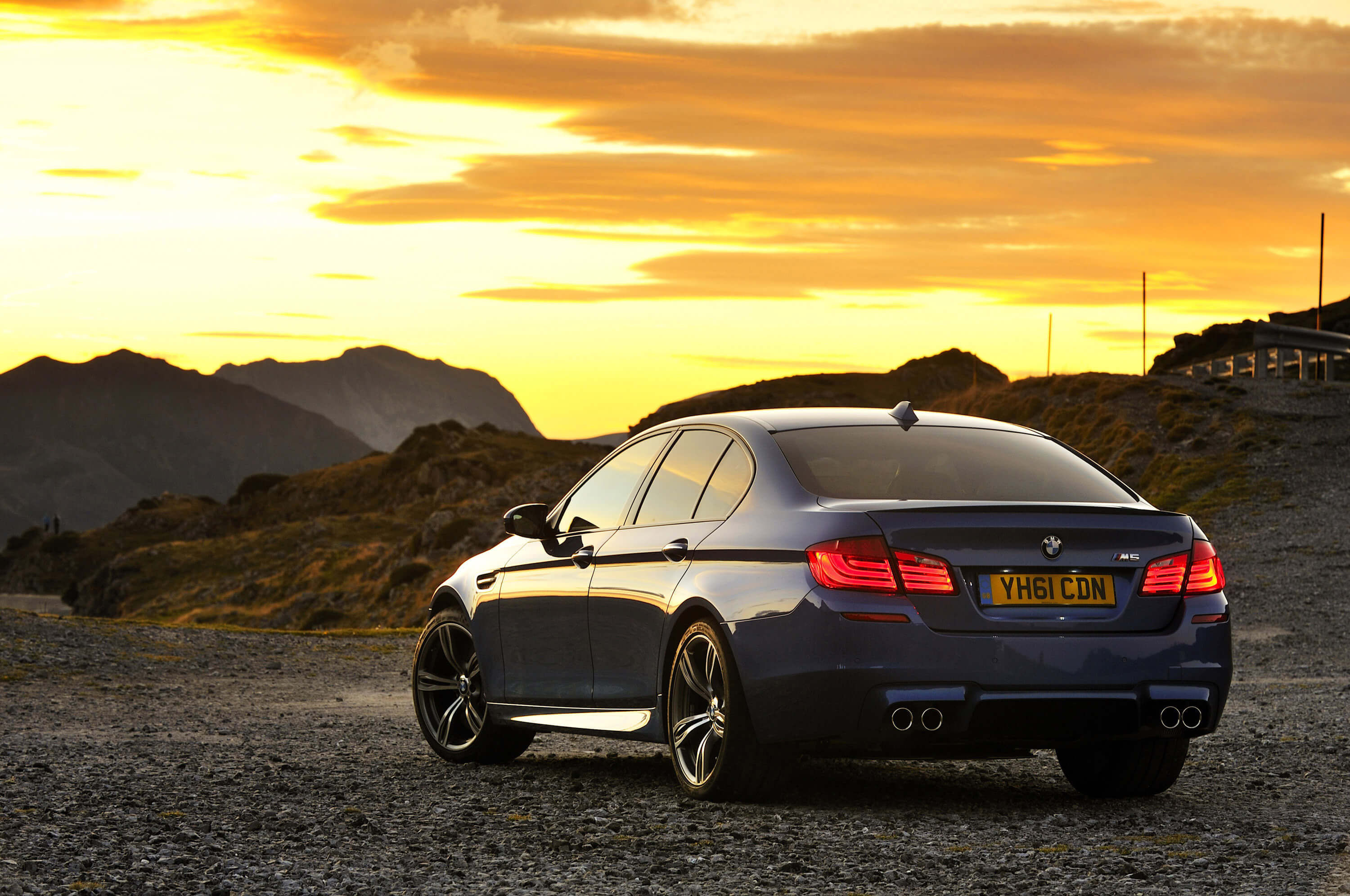 Wallpaper #YouodZcBcm9NJah-oHeW89 BMW F10 M5 Foto
