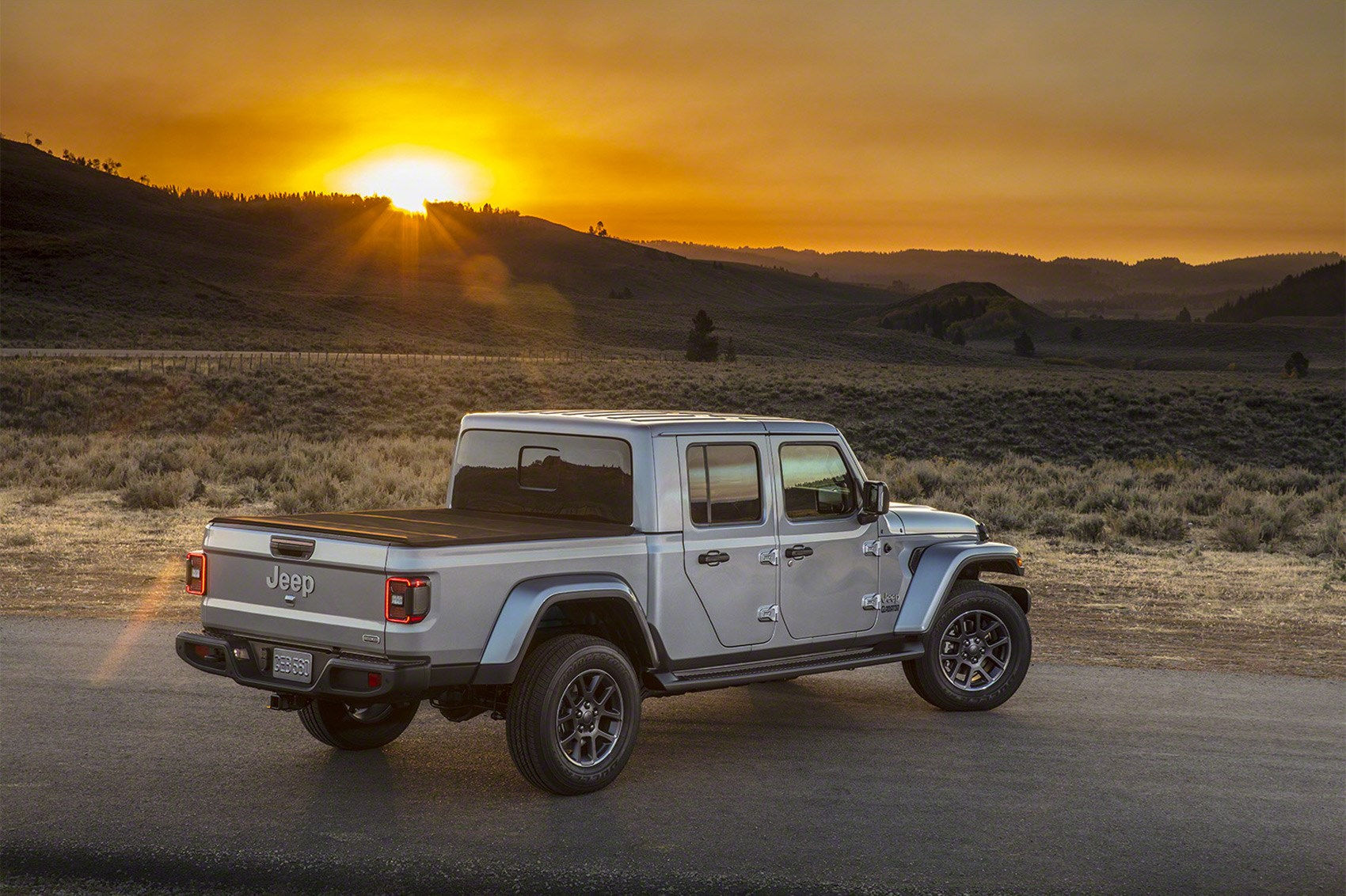 Wallpaper #_wCo7I4BSdW8dNou9hRc2 Gladiator Ready New 2020 Jeep Gladiator Pickup Arrives in La Car