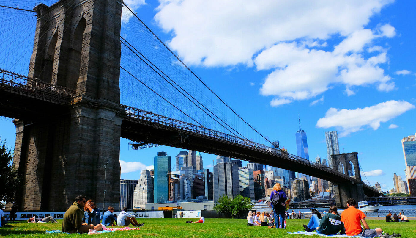 Wallpaper #66e34 Brooklyn Bridge in New York the Iconic Crossing Between Manhattan and