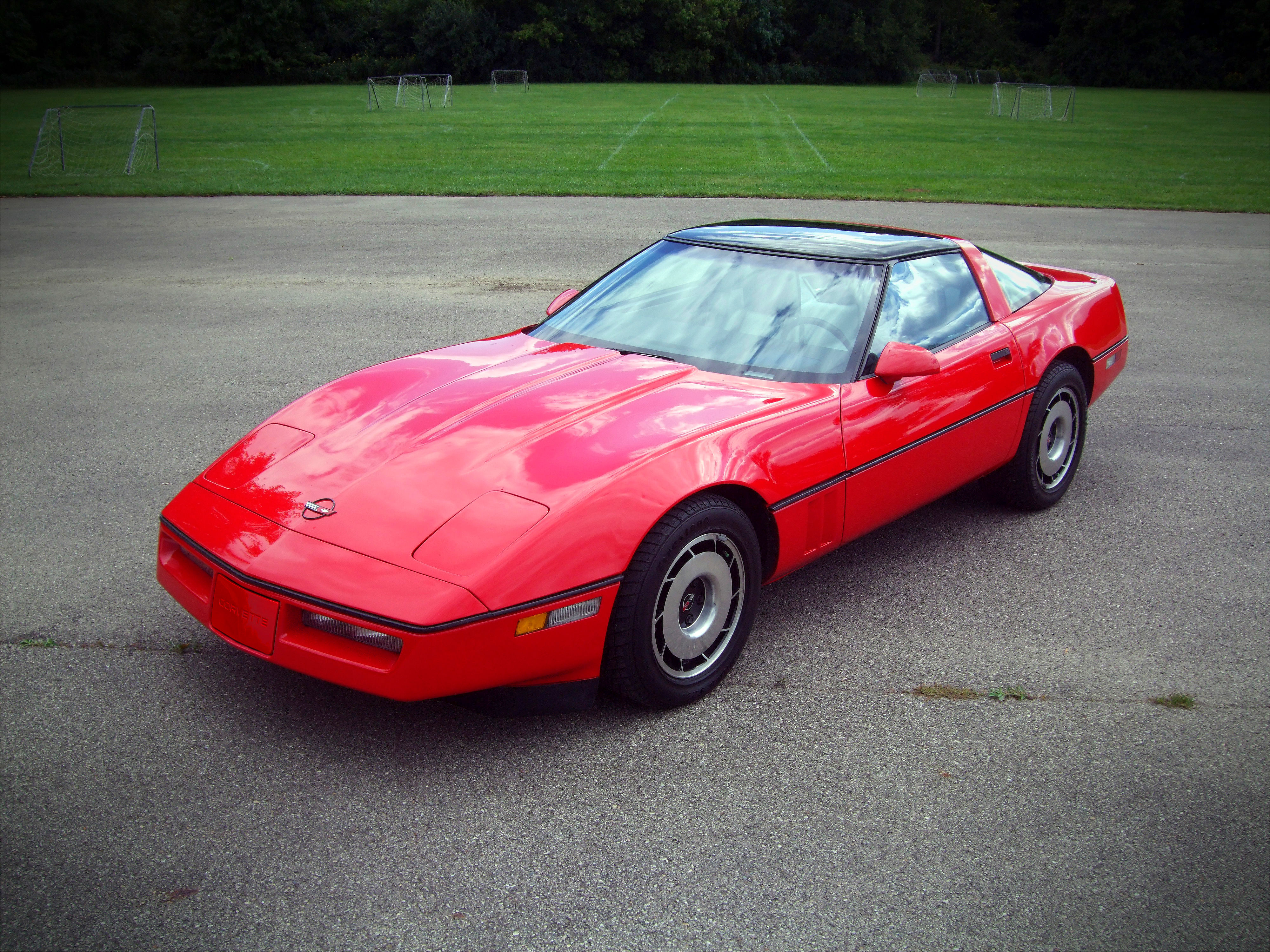 Wallpaper #G7iC25IBJvJKYCmEuPdD87 Test Drive Chevrolet Corvette Coupe C4 Drive