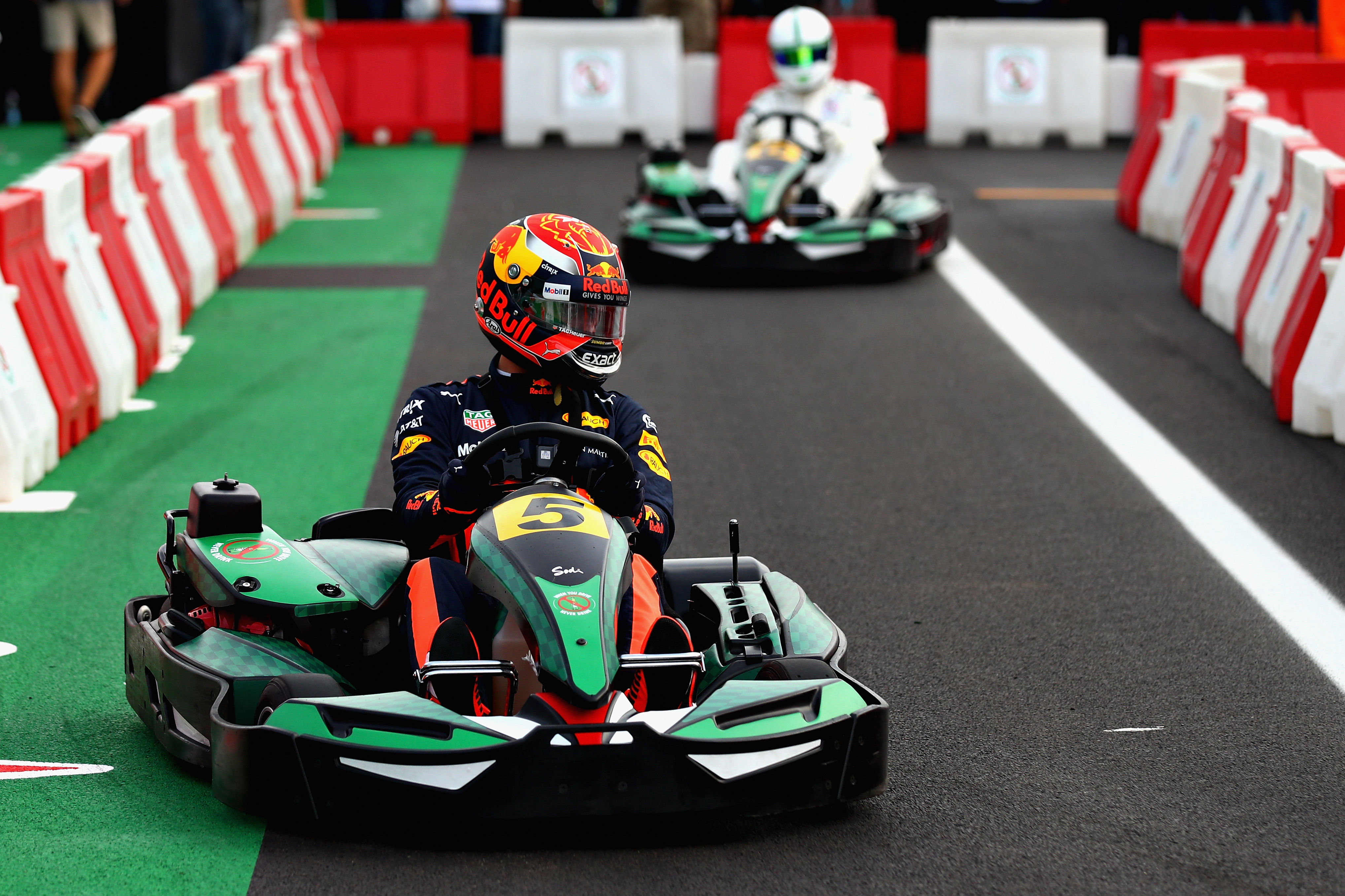 Wallpaper #jhnIKY8BtGB6xQ78HImP16 Grosjean Karting Now Physically Harder Than F1