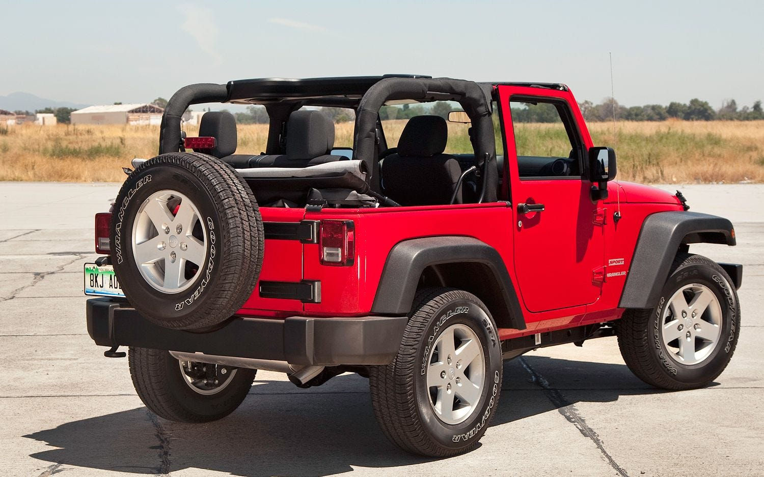 Wallpaper #zxmKO48BtGB6xQ78oLBD15 Making a Choice Hardtop vs Soft Top in the Jeep Wrangler