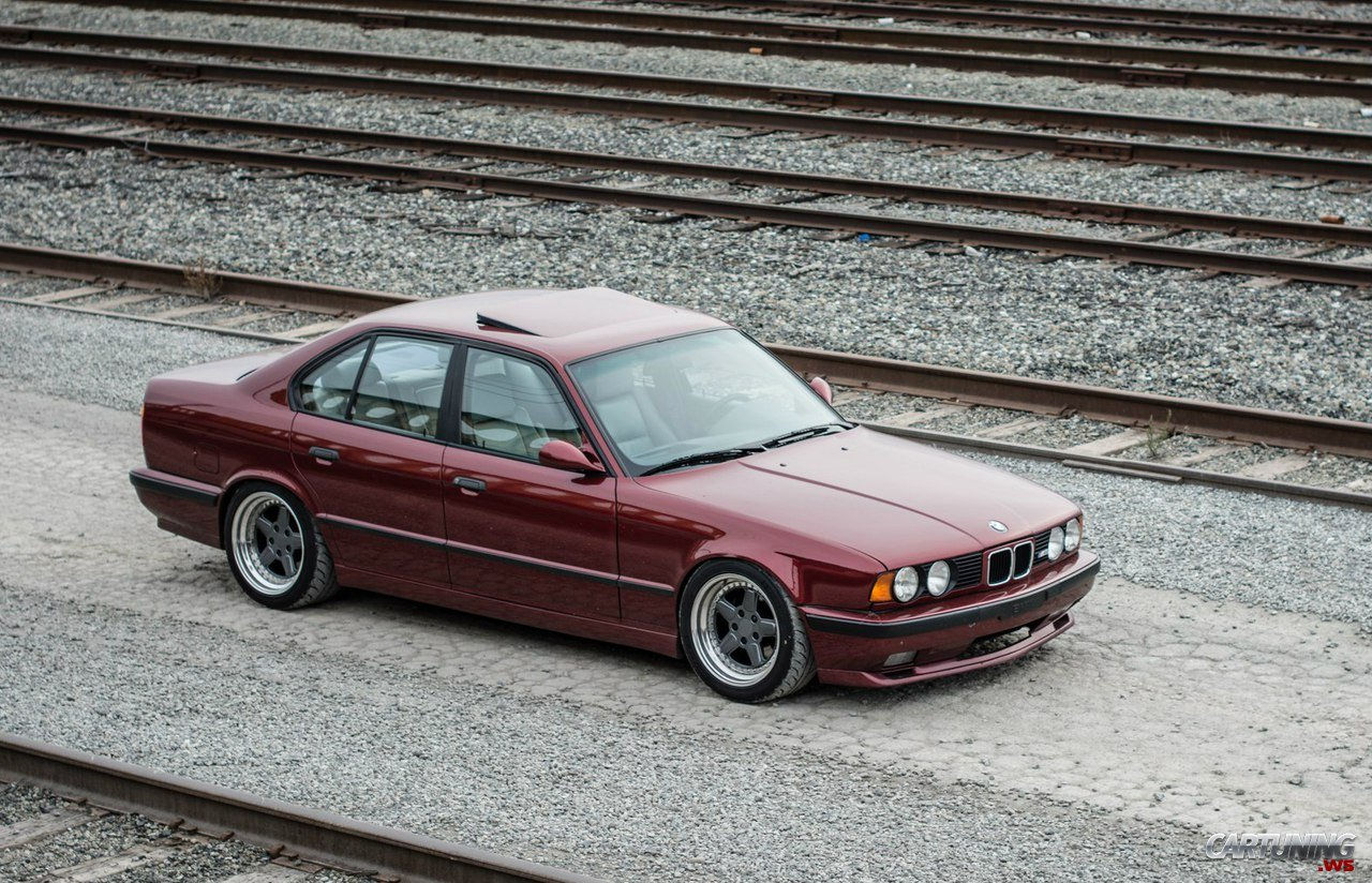 Wallpaper #CRnwEY8BtGB6xQ78MGPy32 Stanced BMW M5 E34