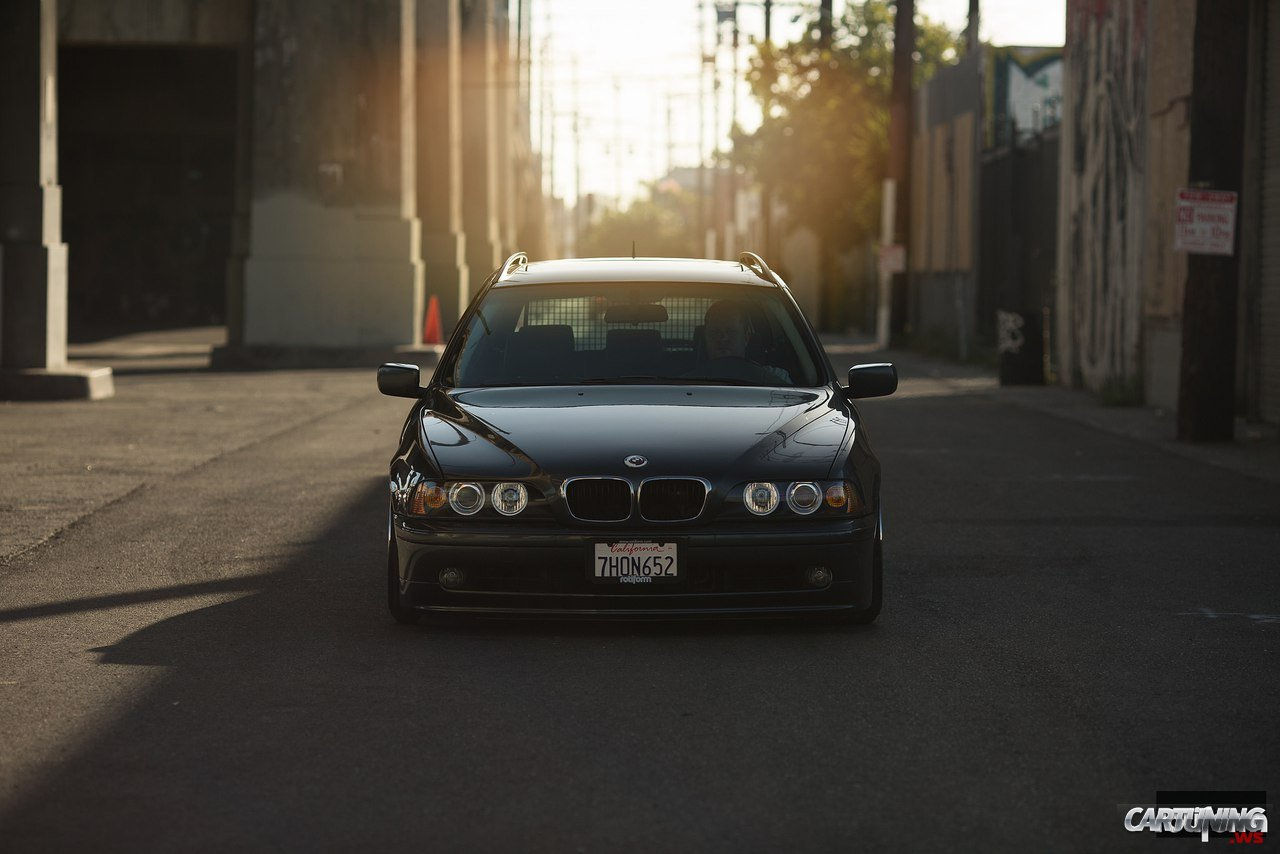 Wallpaper #MRmABo8BtGB6xQ78DlQ149 Stanced BMW 525i Touring E39 Front