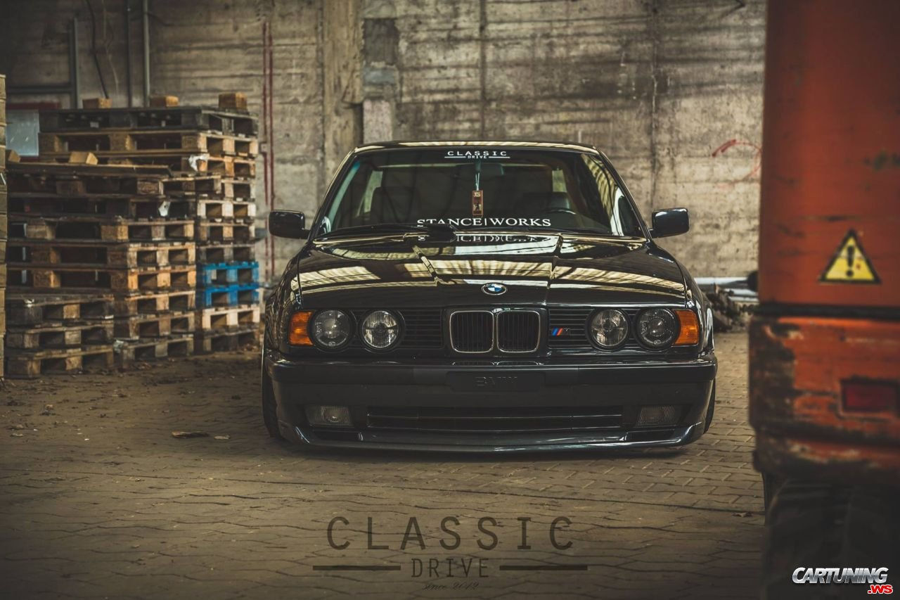 Wallpaper #CRnwEY8BtGB6xQ78MGPy13 Lowered BMW 525i E34 Front
