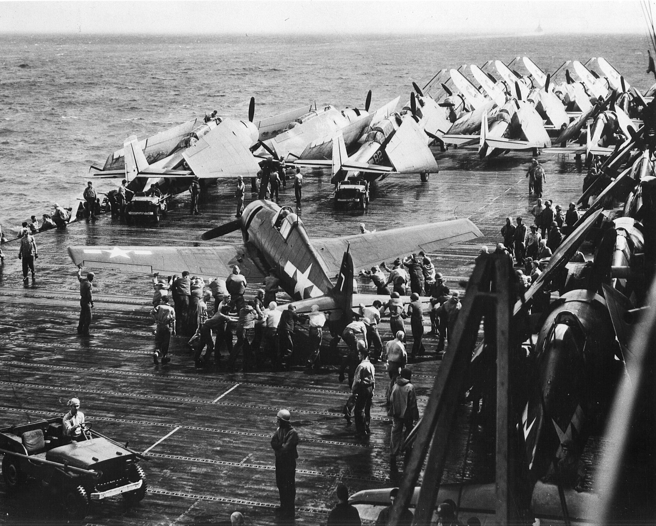 Wallpaper #3h21K5MBlOZrFDOkrMcw207 Asisbiz Grumman F6f 5 Hellcat Vf 27 White 7 Onboard Uss Essex from Cvl