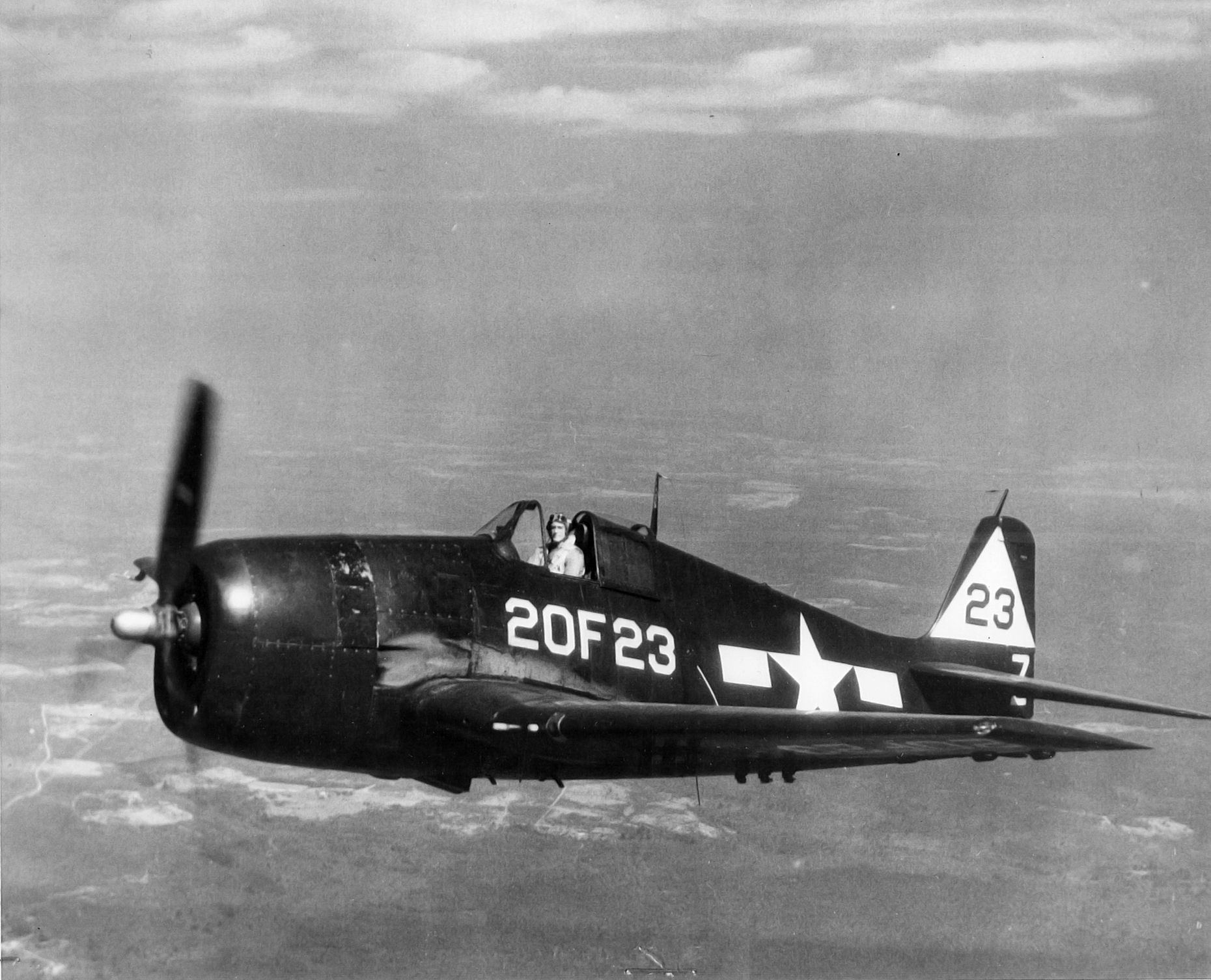Wallpaper #xWe5EpMBSpphPi3-Avy1159 Asisbiz Grumman F6f 5 Hellcat Vf 20 White 23 on Patrol 1945