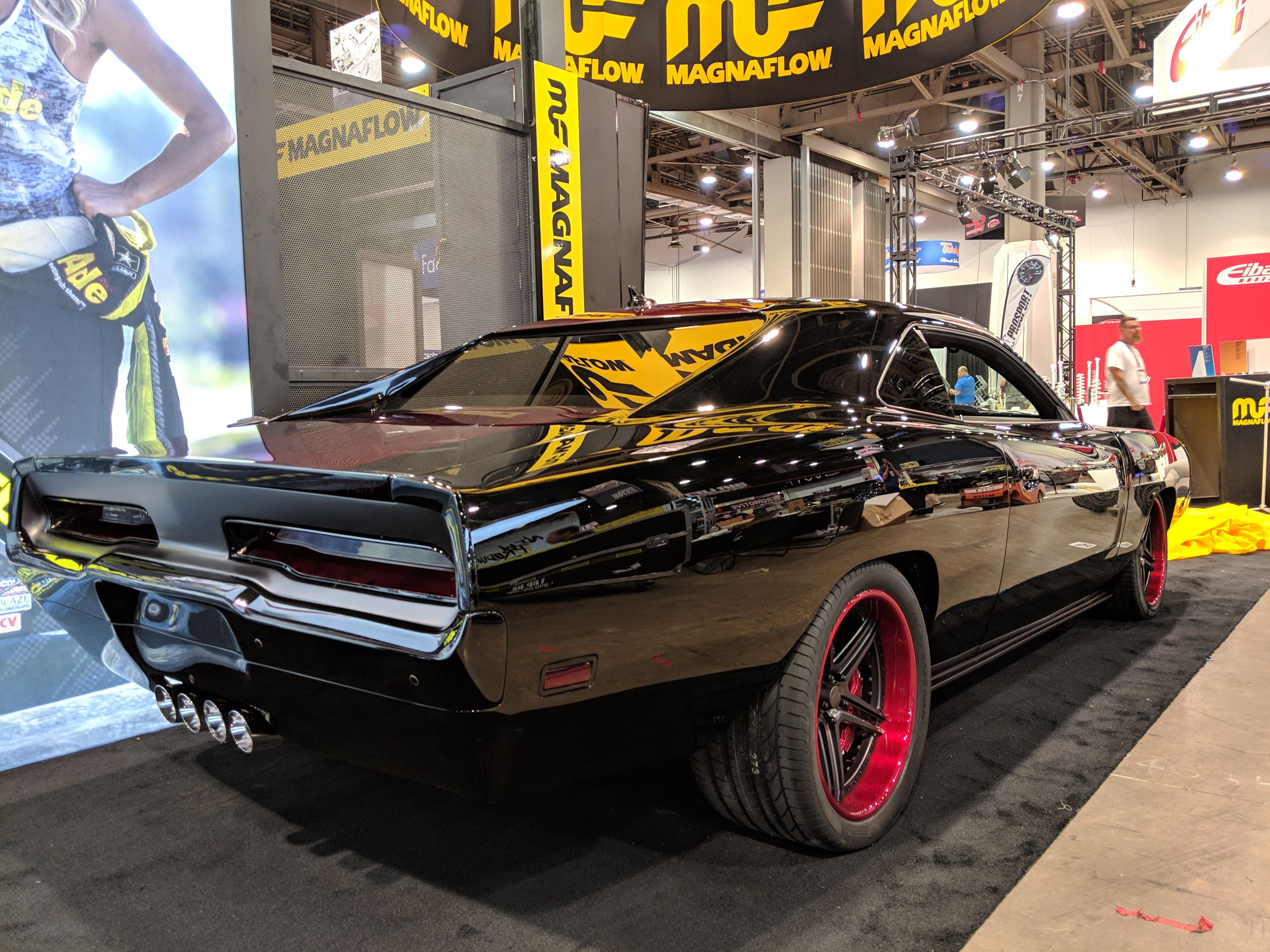 Wallpaper #BZ-aWJMBcUVgGJNo97Ey260 New Challenger Hellcat Made to Look Like a 1969 Charger Dodge