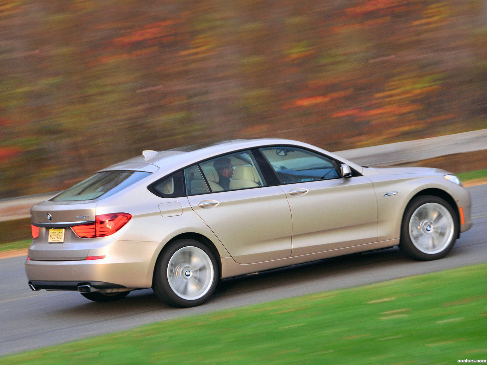 Wallpaper #9e_8SpMBMN-XEVvVozmb85 Fotos De BMW Serie 5 550i Gran Turismo USA F07 2009