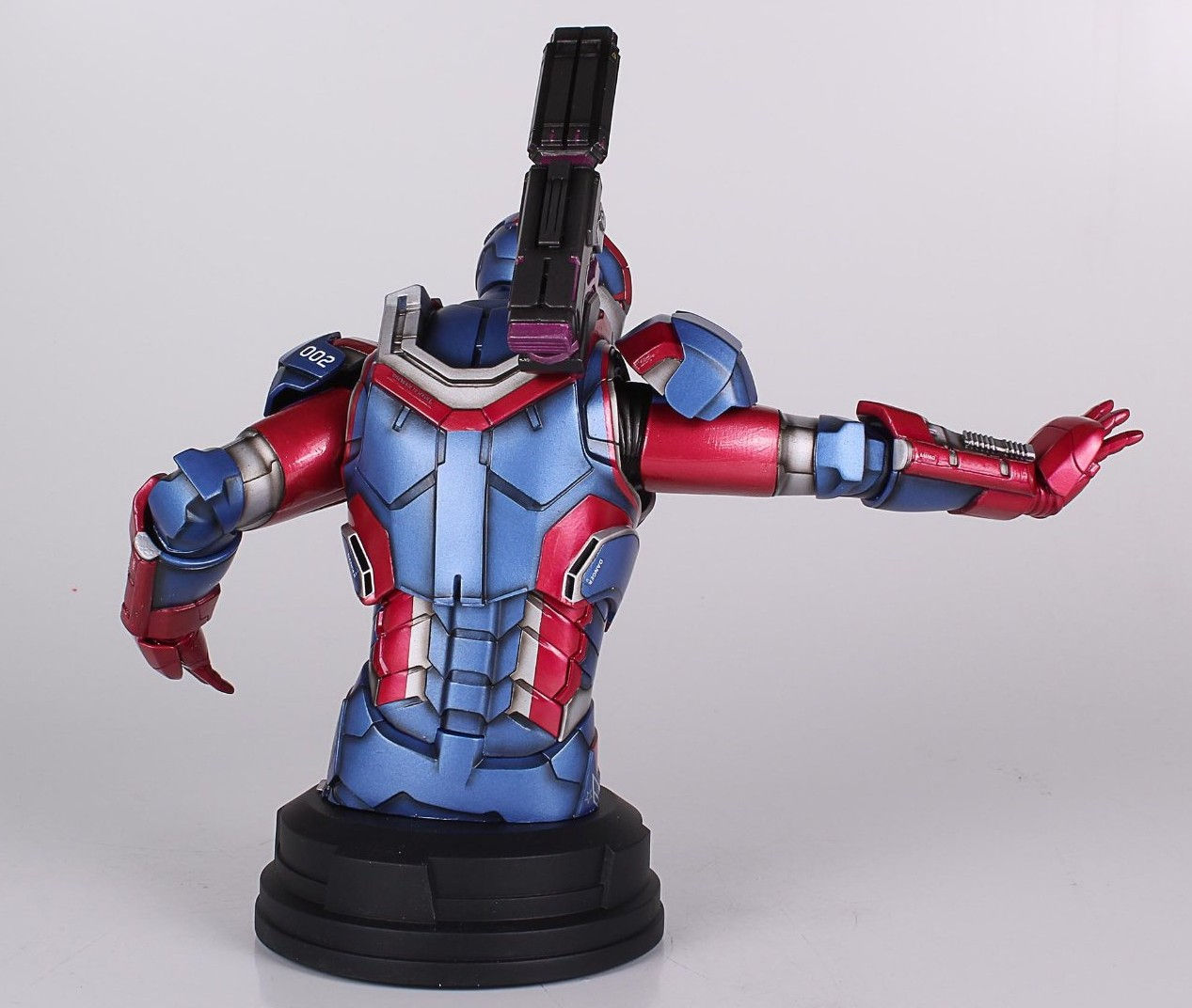 Wallpaper #dn2B8Y4Bnwiau_P6cglk41 Iron Man 3 Iron Patriot Bust Exclusive Revealed Marvel Toy News