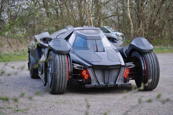 Wallpaper #zZy74pIBZHQxiYarKsFY255 See Real Life Arkham Knight Batmobile in Action Geekfeed