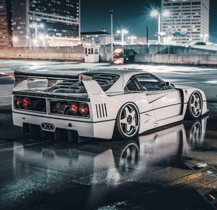 Wallpaper #Q7nI3pIBJvJKYCmEKgfX294 Ferrari F40 Lm Un Progetto Virtuale Completamente Bianco E Con Cerchi