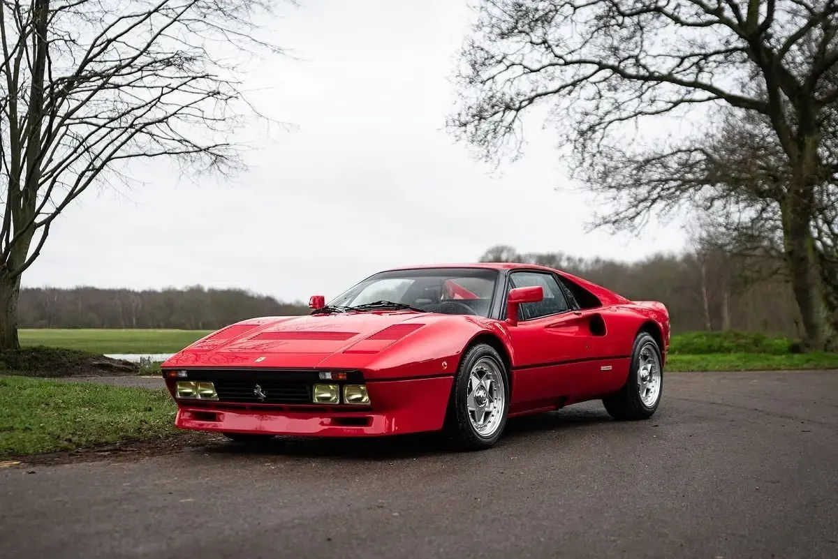 Wallpaper #12cH-ZIBSpphPi3-IIvK260 Ferrari 288 Gto Un Esemplare Immacolato E in Cerca Di Un Nuovo