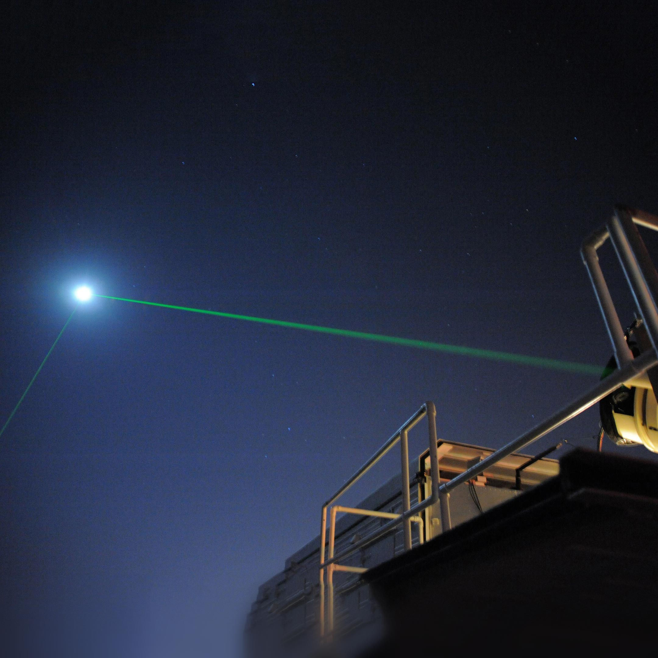 Wallpaper #JmckBZMBSpphPi3-abtO74 Nasa Launched Laser Beams at the Moon for the First Time They