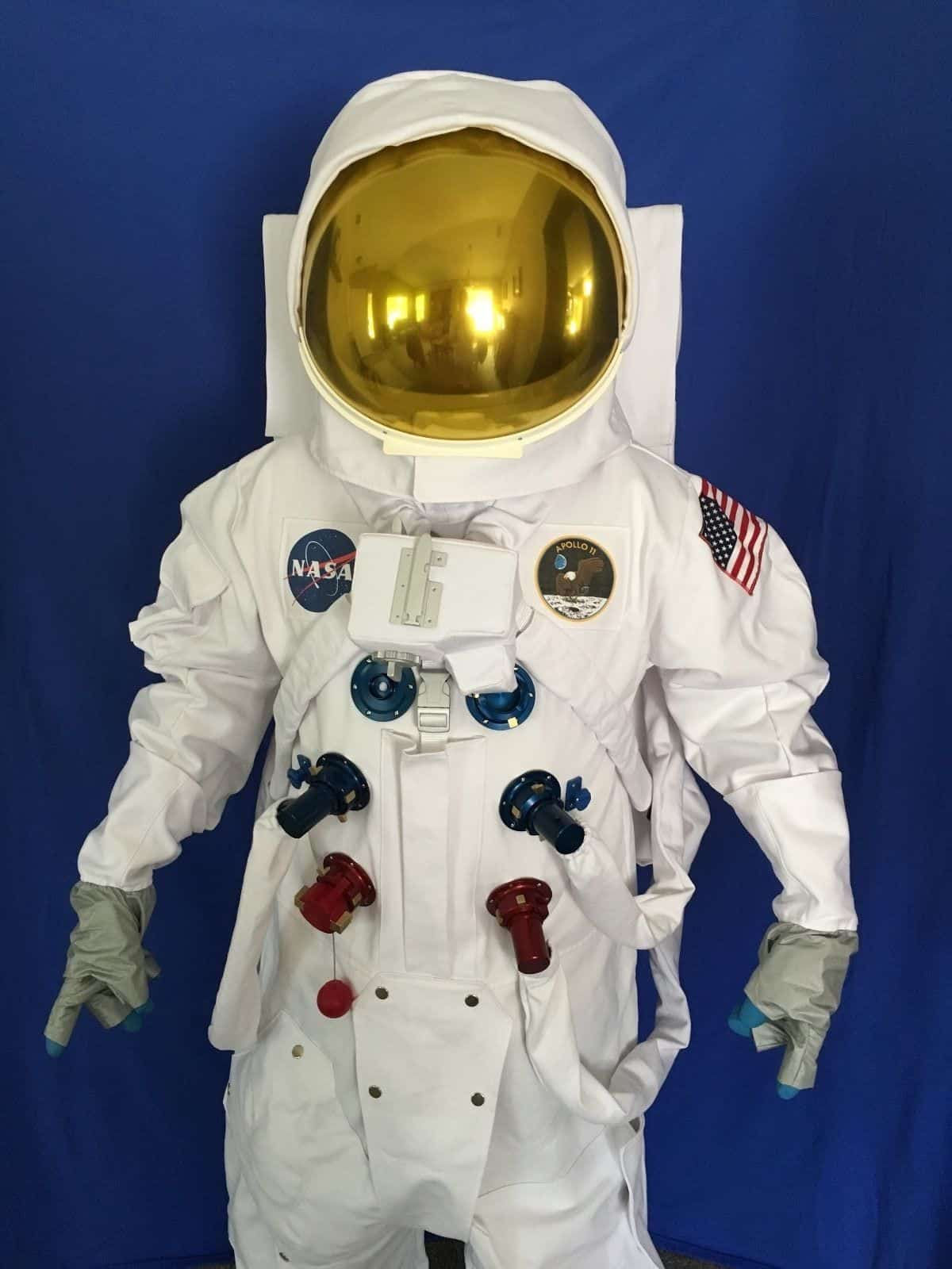 Wallpaper #e2eE_JIBSpphPi3-ZZiW21 Detailed Guide What is an Astronaut Spacesuit