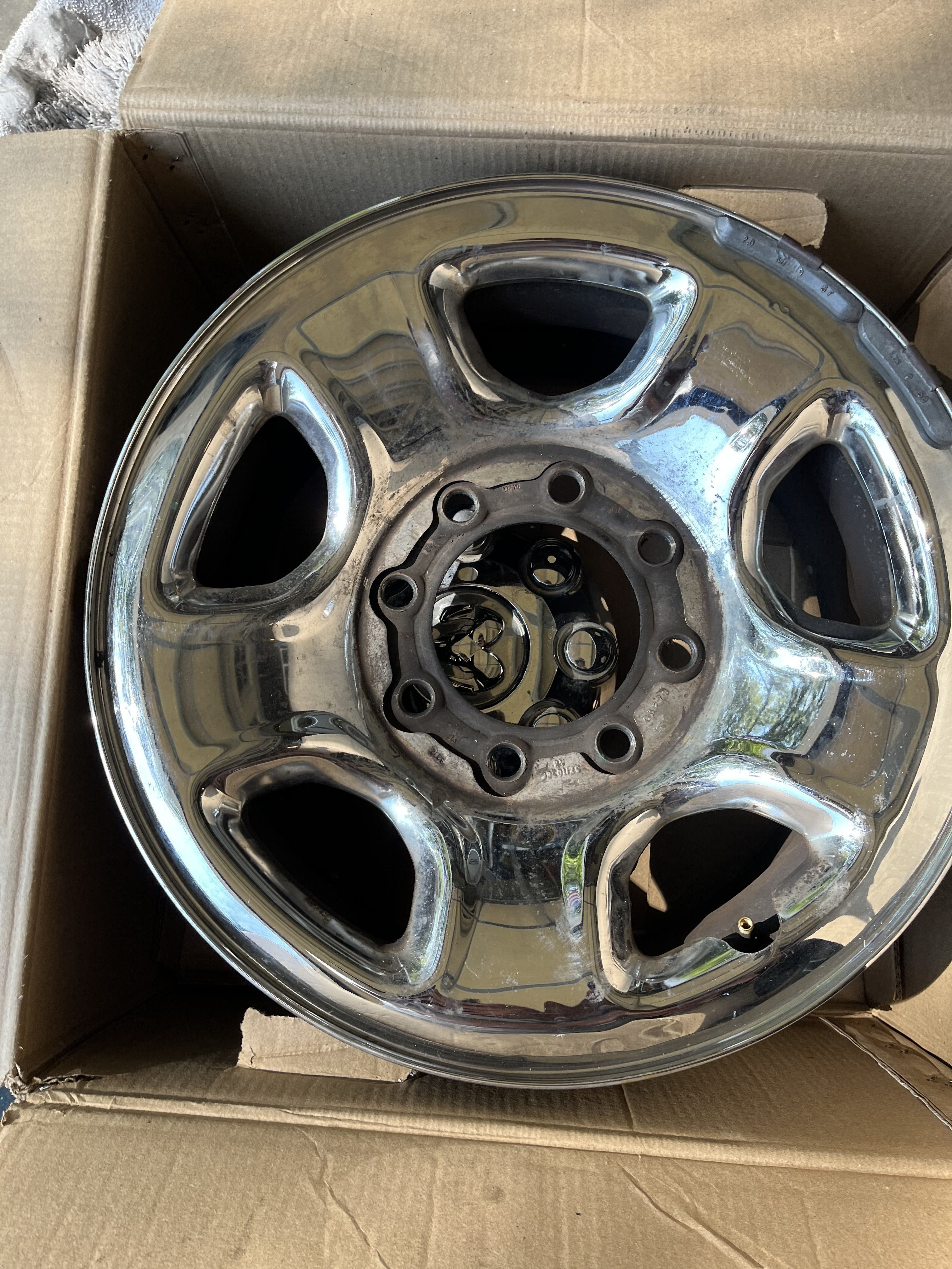 Wallpaper #XLjD25IBJvJKYCmE__gj24 4 Stock 17 8 Lug Wheels for Sale Cummins Diesel Forum