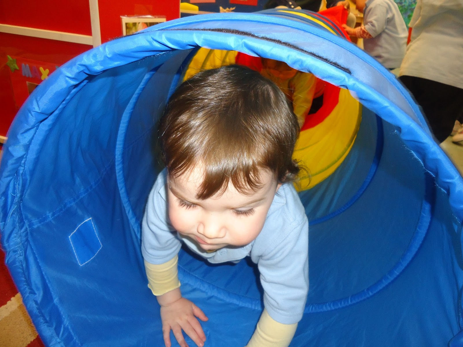 Wallpaper #vmczCZMBSpphPi3-o86c131 Welcome to the Hh Toddler Classroom Crawling Through the Tunnel