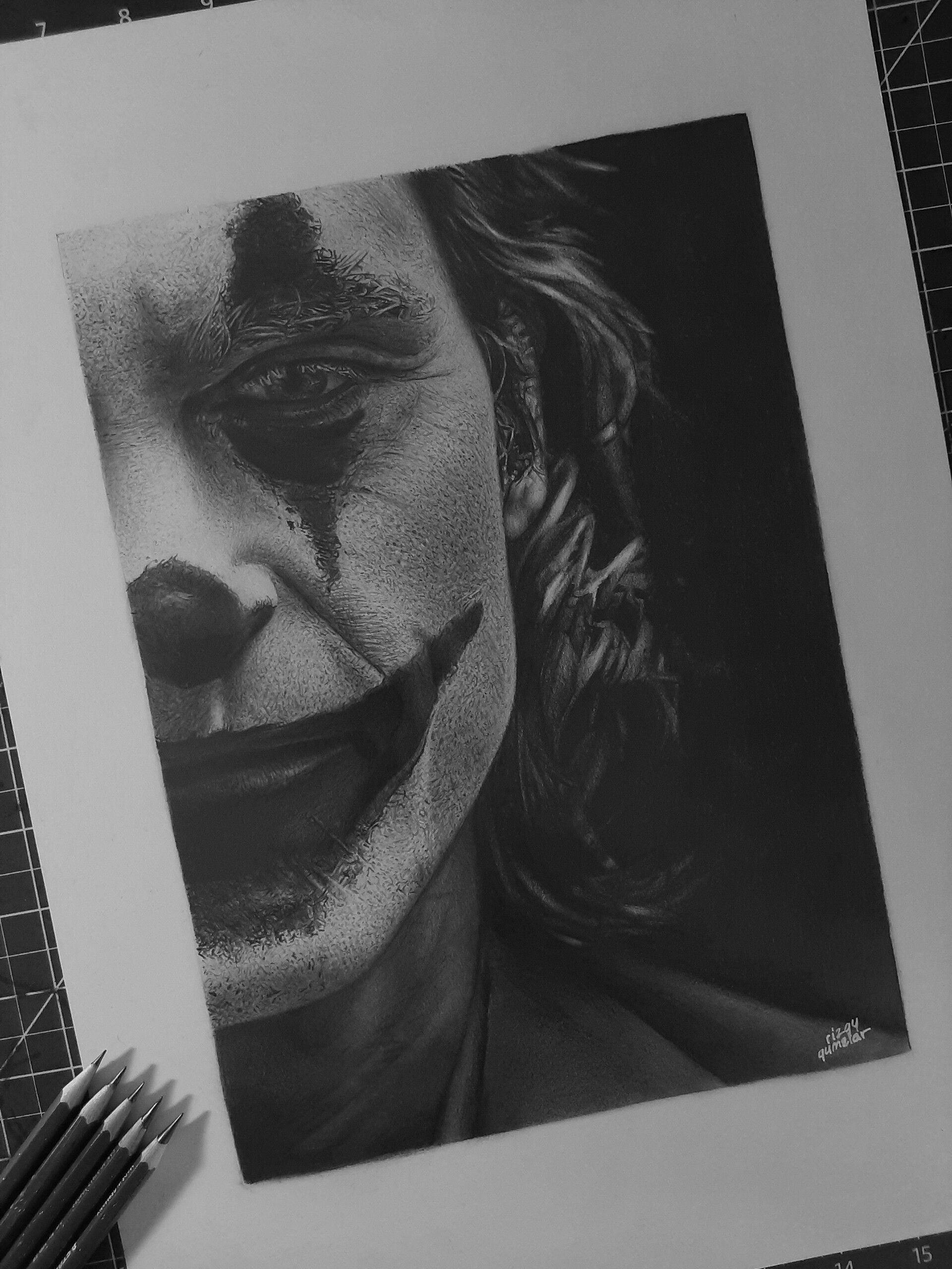 Wallpaper #NywrSZMB0E1QgA7wJvLh120 Artstation Pencil Drawing of Joaquin Phoenix as Arthur Fleck in Joker