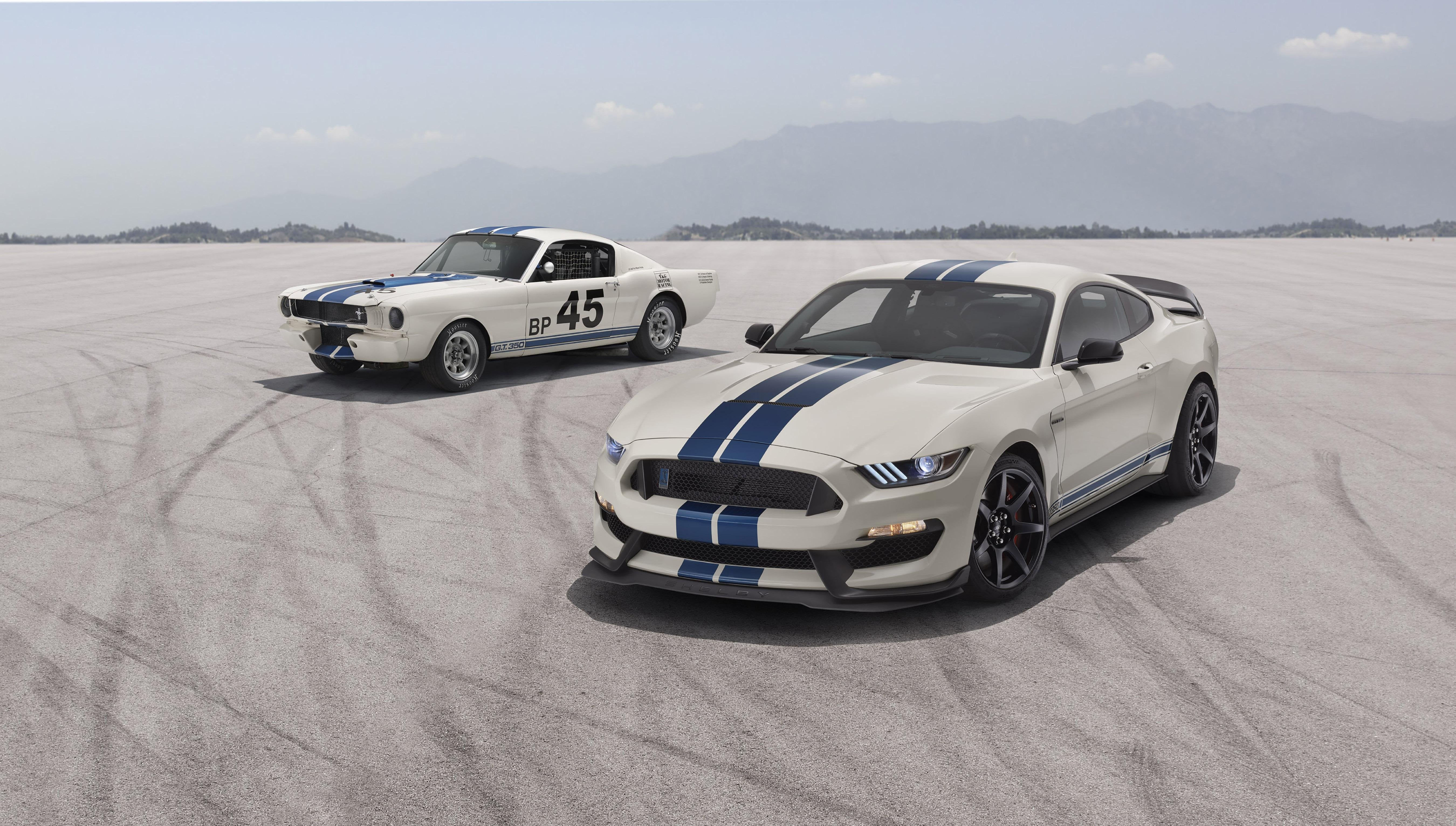 Wallpaper #jHQdxY4B_8f4nGFaMXAC1 Ford Gives Mustang Shelby GT350 Some Old School Stripes and Paint