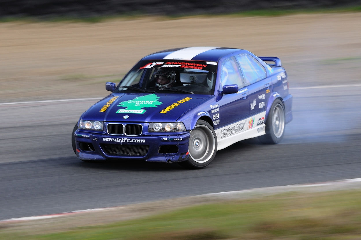 Wallpaper #VxlMJY8BtGB6xQ78-YZJ1 BMW E36 Drift a Photo on Flickriver