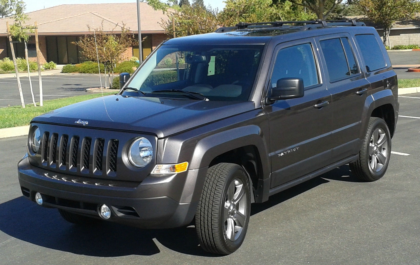 Wallpaper #Ulbge5cBsd6xcFiEgd3I7 Jeep Patriot Models Comparison at Ruben Lambert Blog