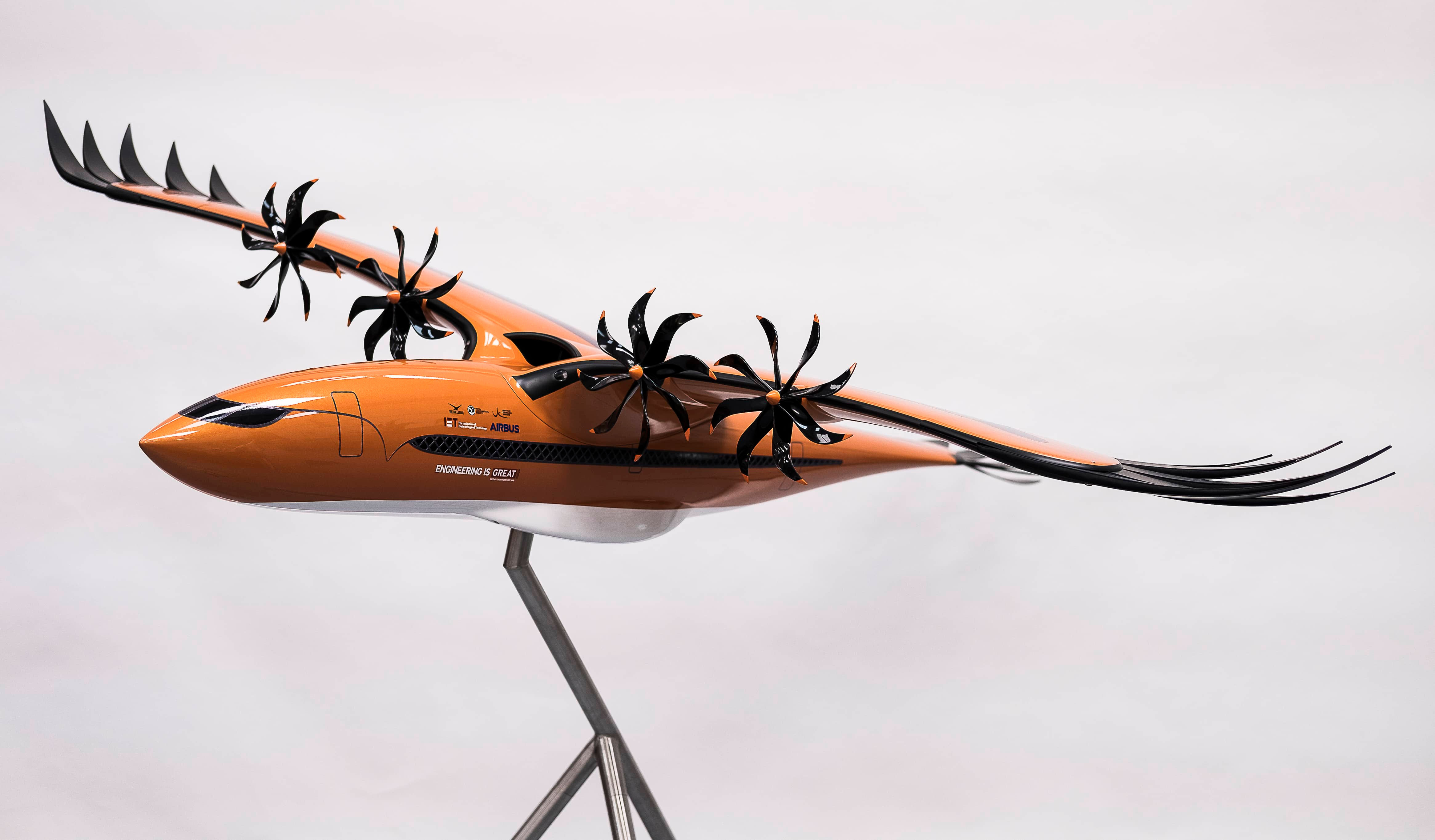 Wallpaper #xP82a5MB3lSXT3zU3-f_87 Airbus New Concept Plane Looks Like a Bird of Prey