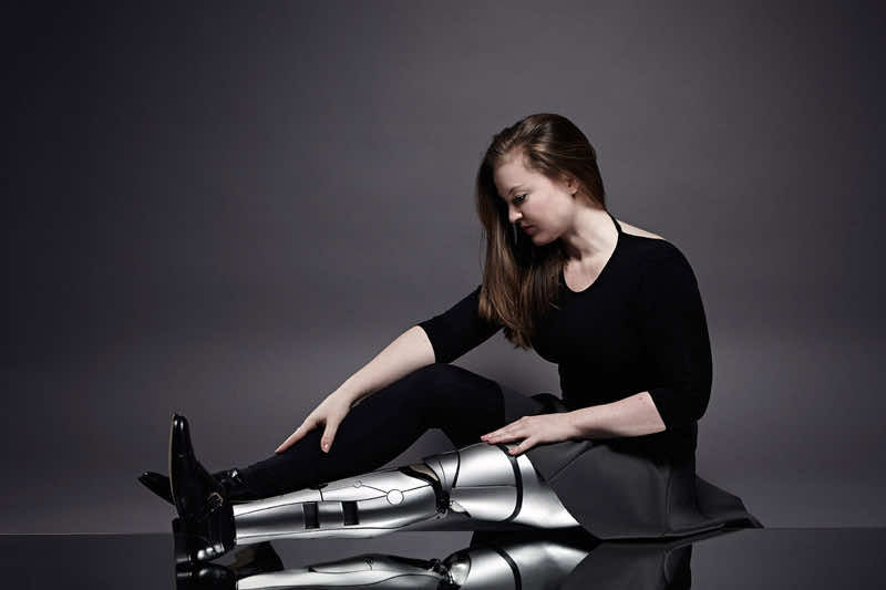 Wallpaper #2JxO4ZIBZHQxiYar27ri42 Artist Converts Prosthetic Limbs into Works of Art