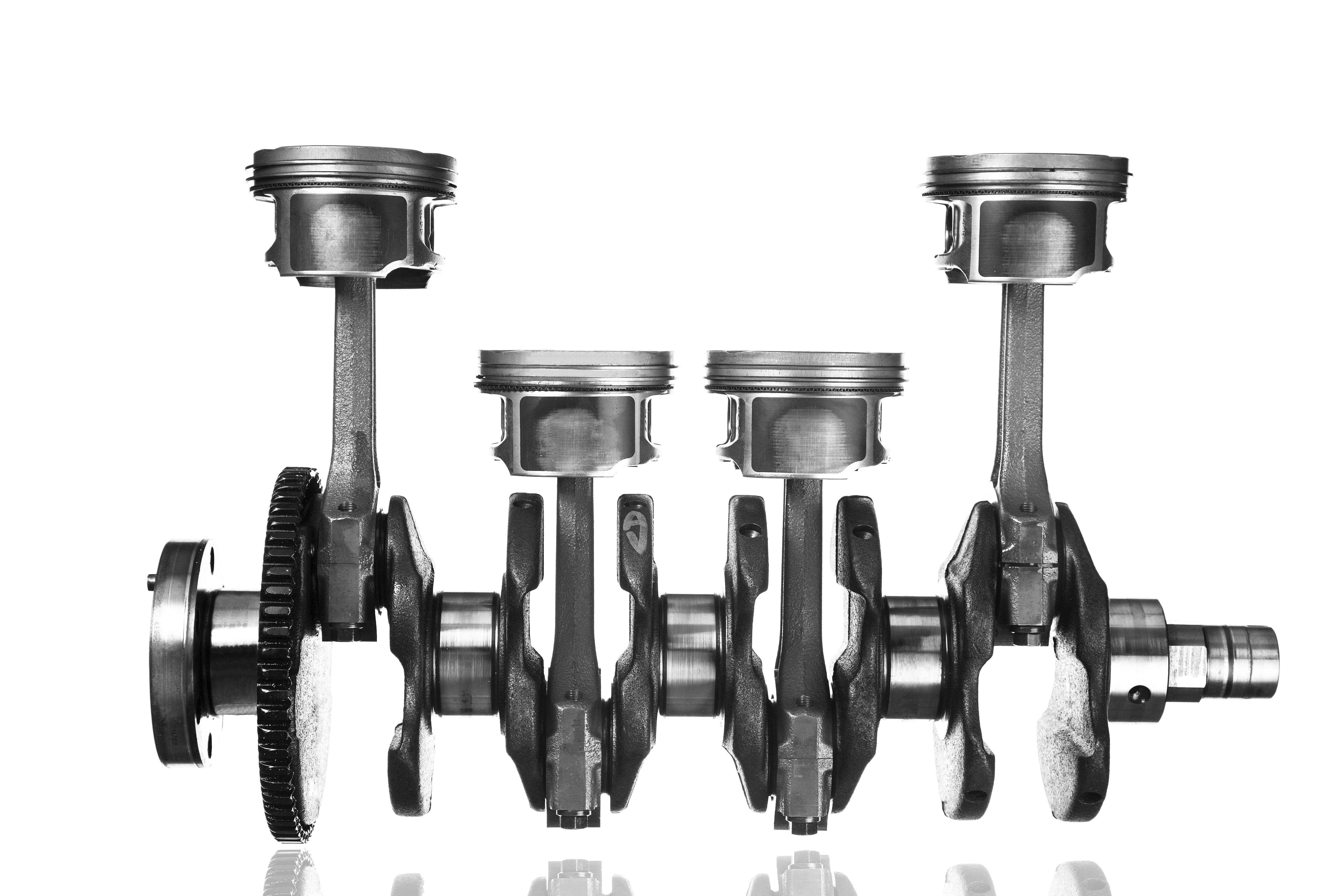Wallpaper #5Rn0Mo8BtGB6xQ7835h225 4 Engine Parts Pistons Cylinders Rods and a Crankshaft
