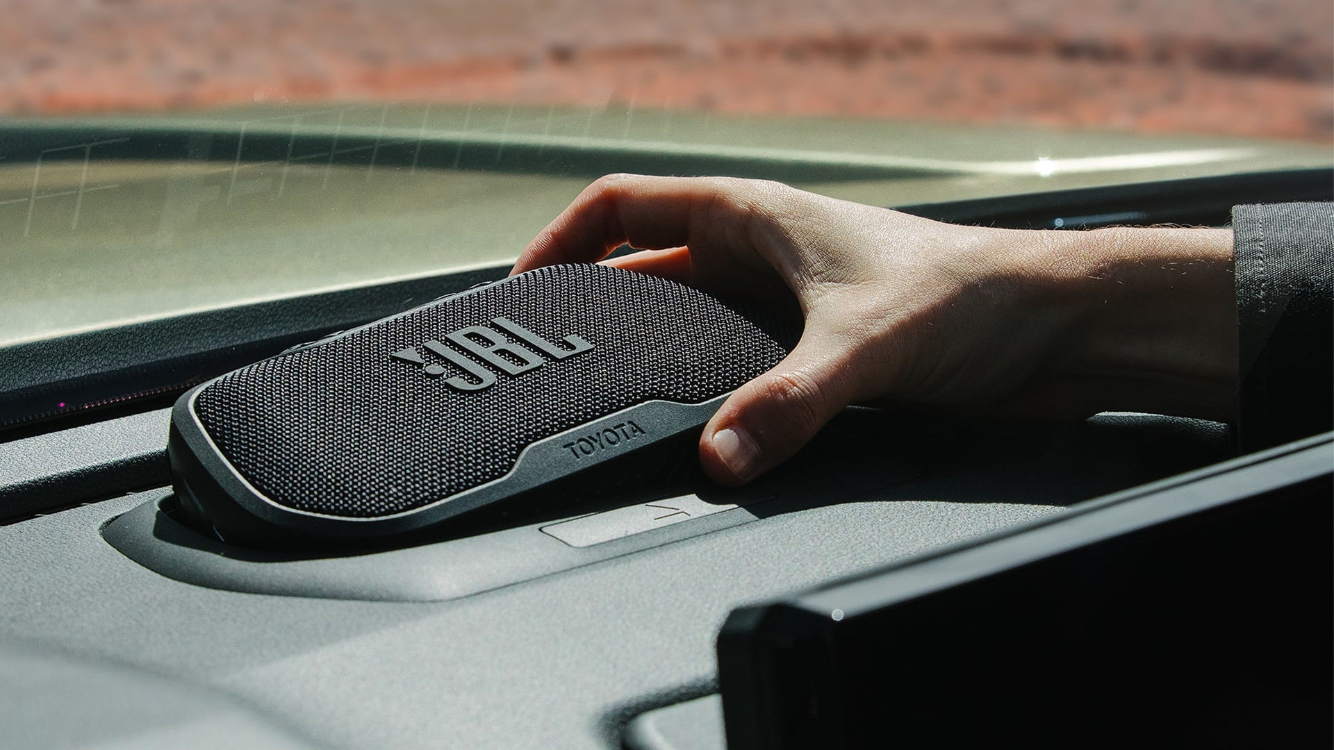 Wallpaper #xPBpfpcBi4JM6agGjh_453 2024 Toyota Tacoma Gets Jbl Sound System with Nifty Removable Speaker