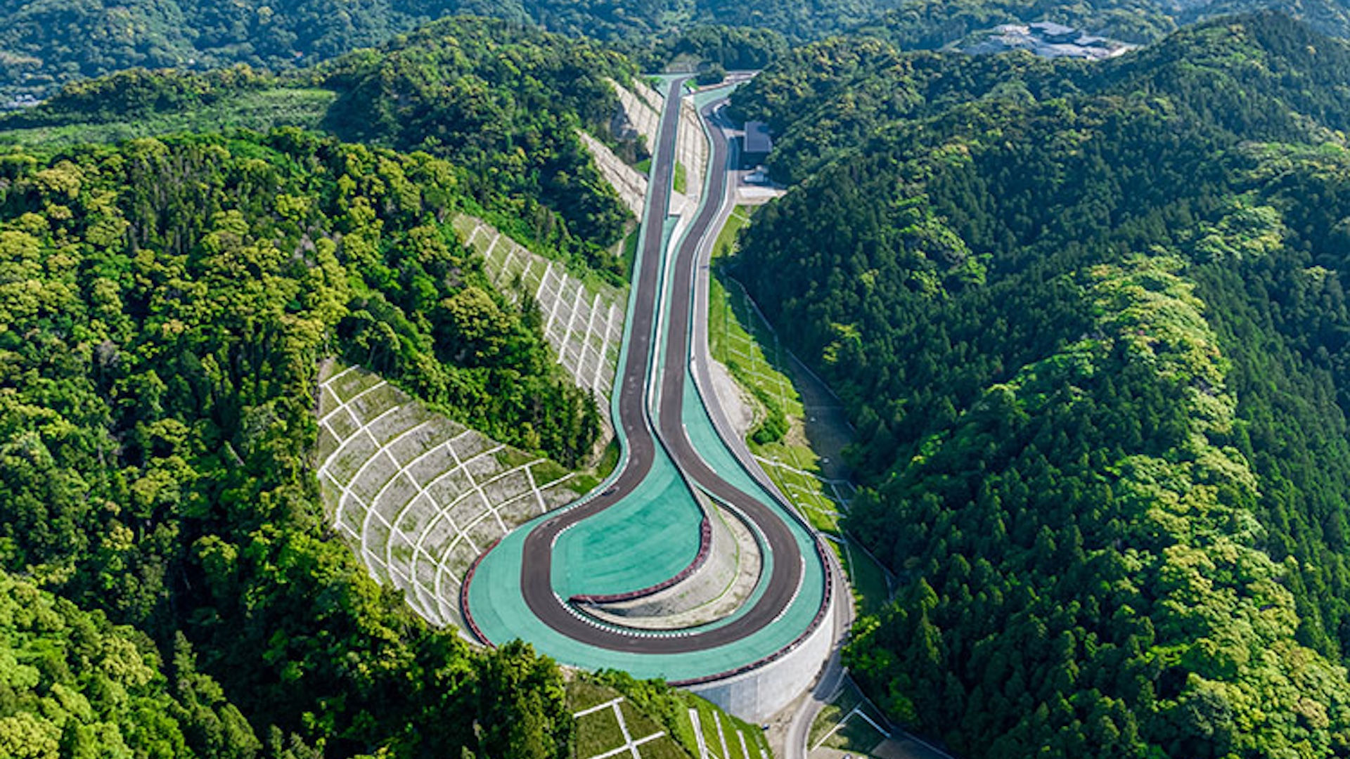 Wallpaper #nWdAApMBSpphPi3-h66U37 Japans Newest Private Race Track is a Stunning Feat of Engineering
