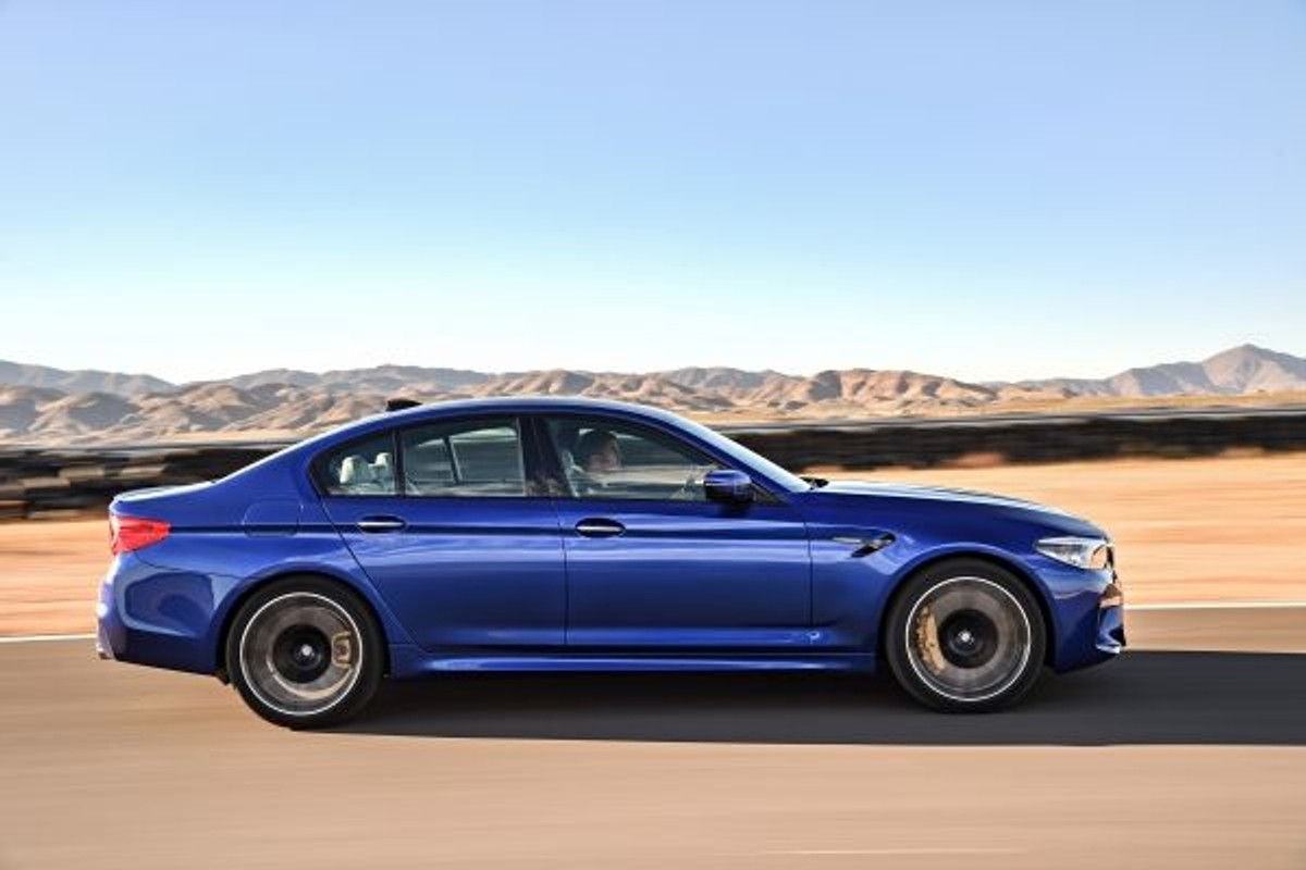 Wallpaper #iUW5j44B7YBJg1BVwJ1n56 5 Things to Know About the New BMW M5 Carscoza
