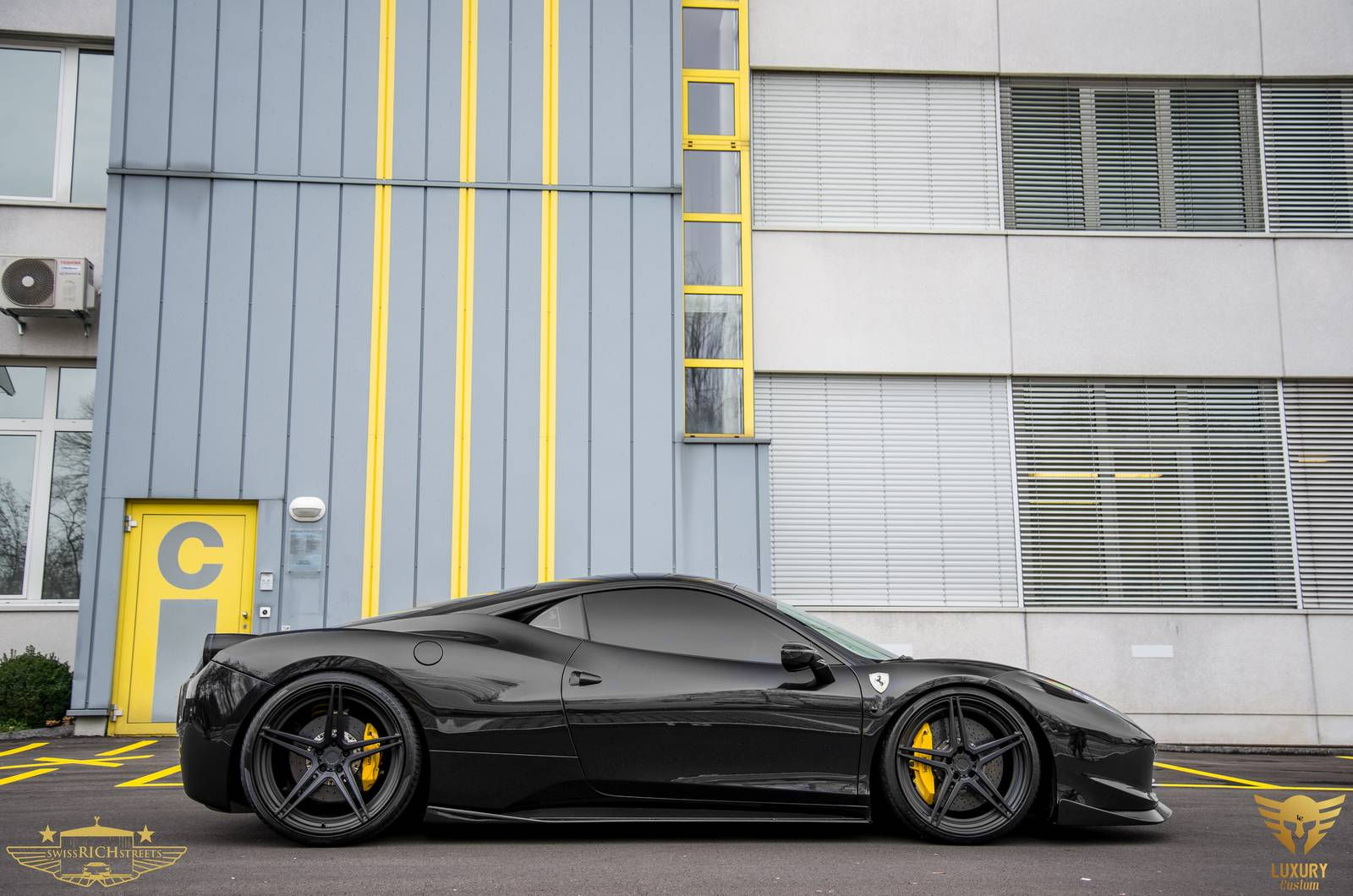Wallpaper #dH1i9I4Bnwiau_P6Ew_B0 Black on Black Ferrari 458 Italia by Luxury Custom Gtspirit