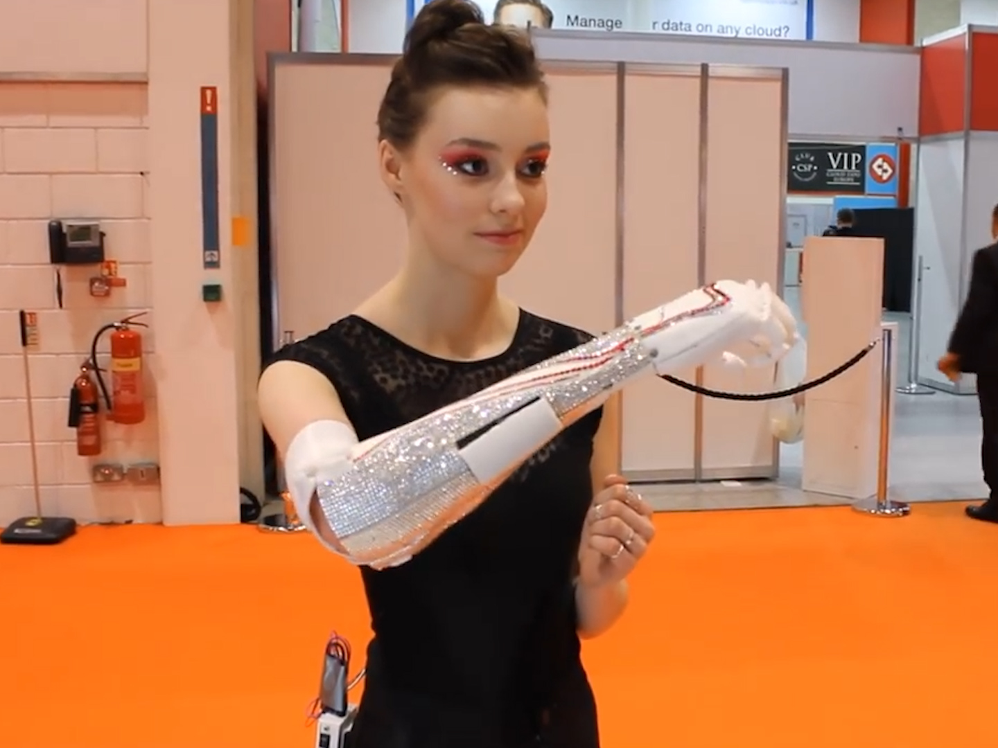 Wallpaper #EBqIT5MB1yWOL4qgrX-V139 Bionic Arm Prosthetics