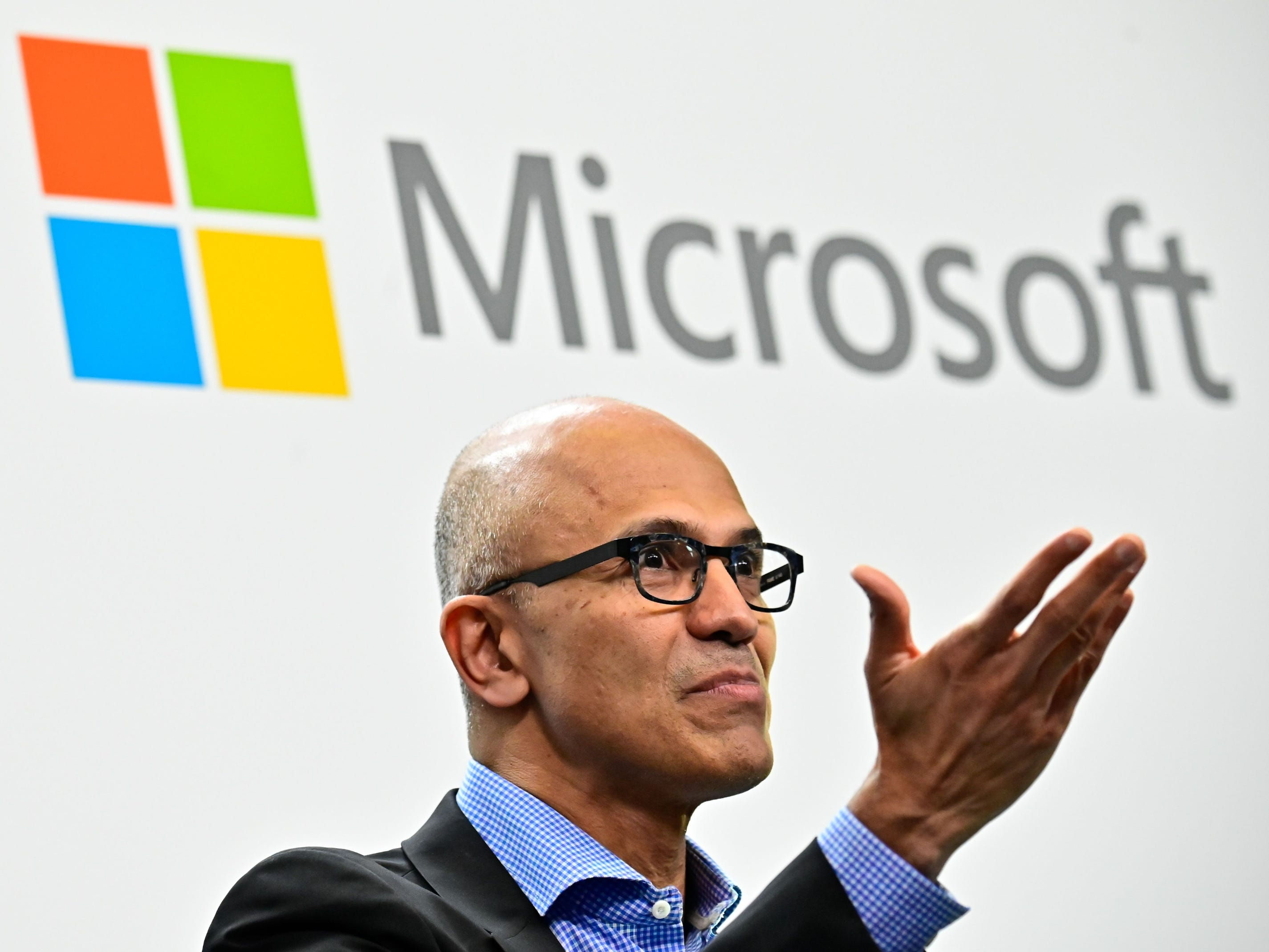 Wallpaper #R2c1DpMBSpphPi3-0-m9361 Microsoft is in Talks to Buy Chat App Discord for More Than 10 Billion