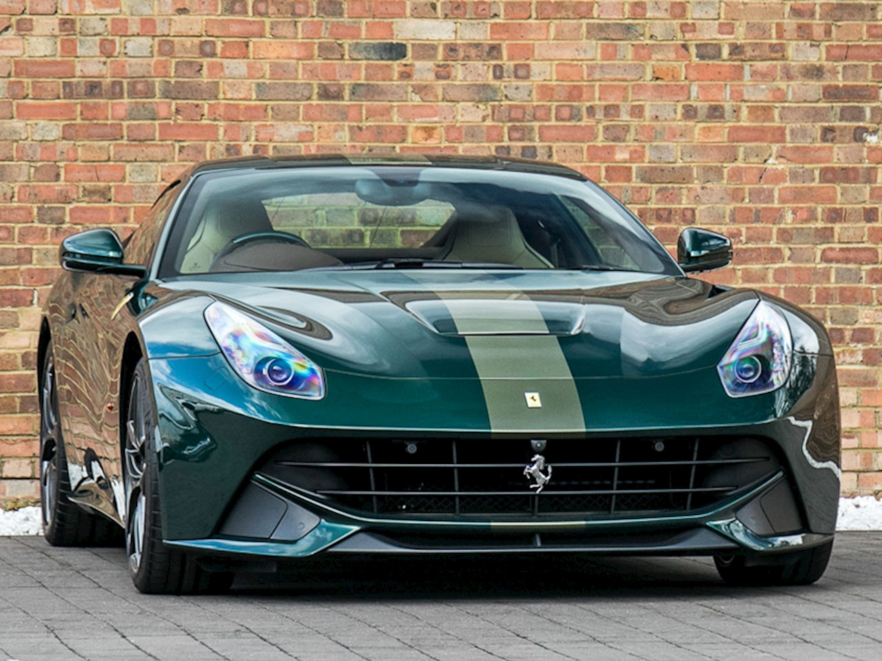 Wallpaper #3SYAmJcBNyflpn9rtoYg12 Ferrari F12 Green