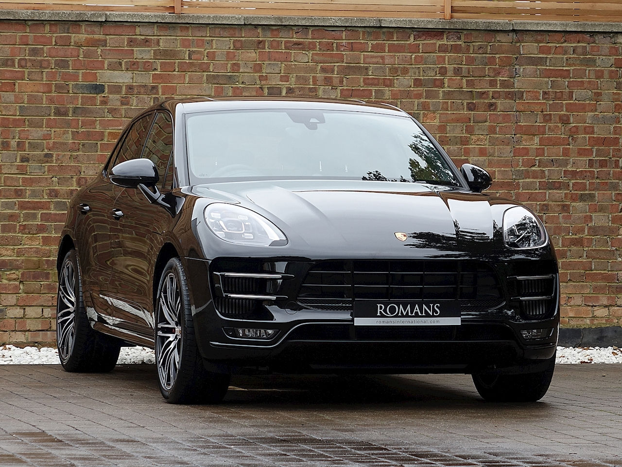 Wallpaper #ahnbNY8BtGB6xQ78yaHC10 2017 Used Porsche Macan Turbo Performance Pa Jet Black Metallic
