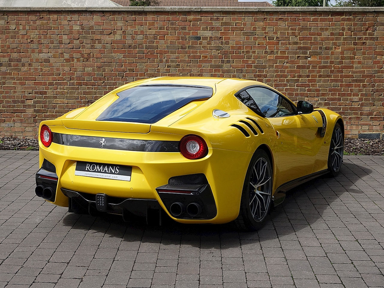 Wallpaper #-yYXmJcBNyflpn9rtobr79 2016 Used Ferrari F12berlinetta Tdf Giallo Triplo Strato