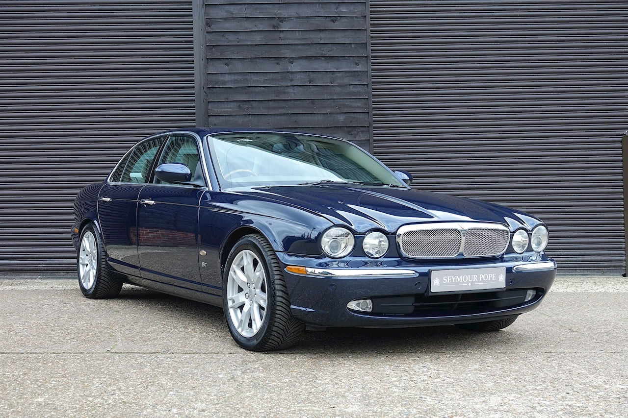 Wallpaper #pmebAZMBSpphPi3-Dqtr54 Used 2006 Jaguar Xj8 42 V8 Sovereign Saloon Automatic for Sale in