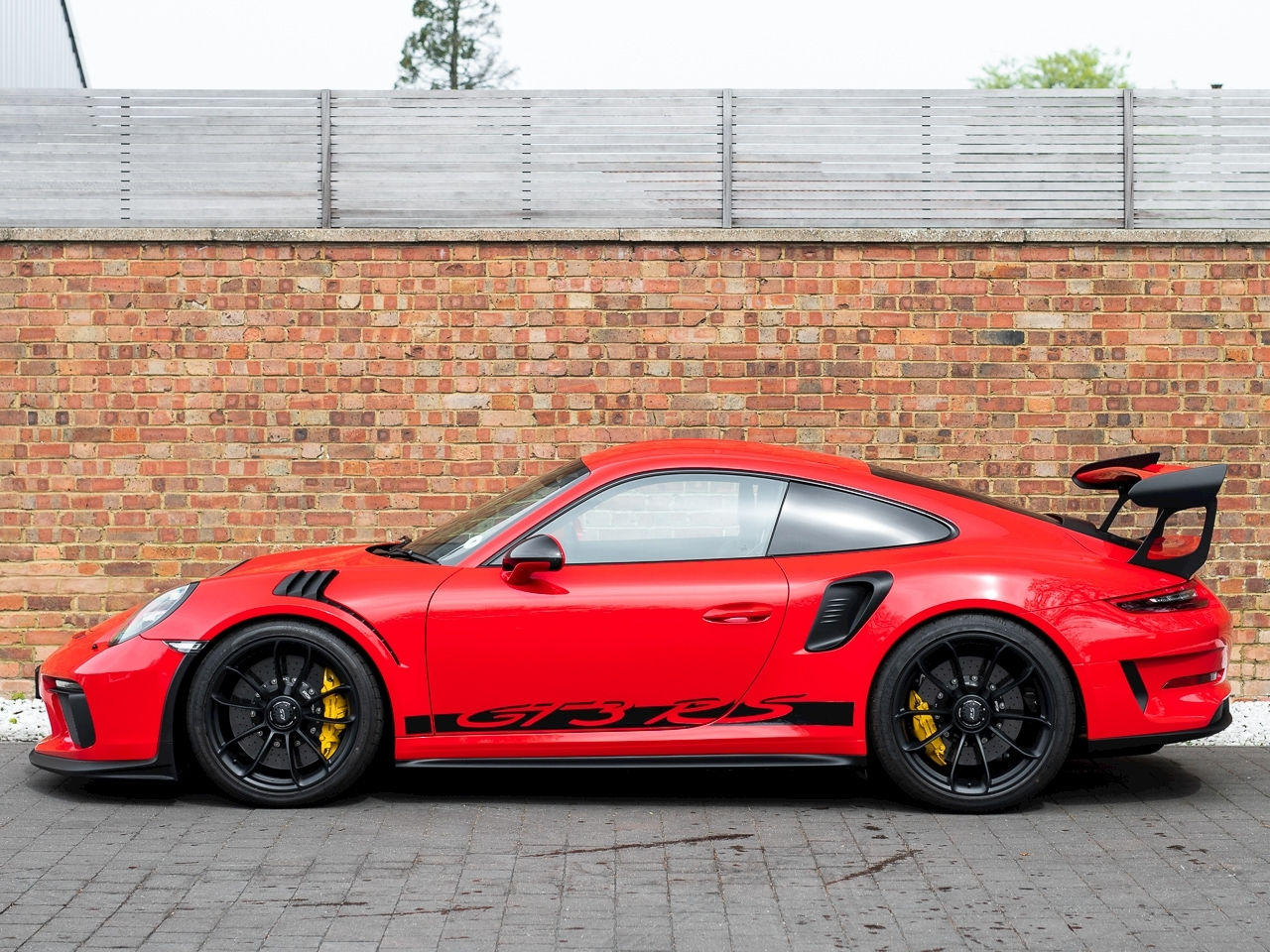 Wallpaper #AzqDRpMBqYyW1bBtTrOu340 Porsche 911 Gt3 Porsche 911 Gt3 Rs the Race Car for the Circuit