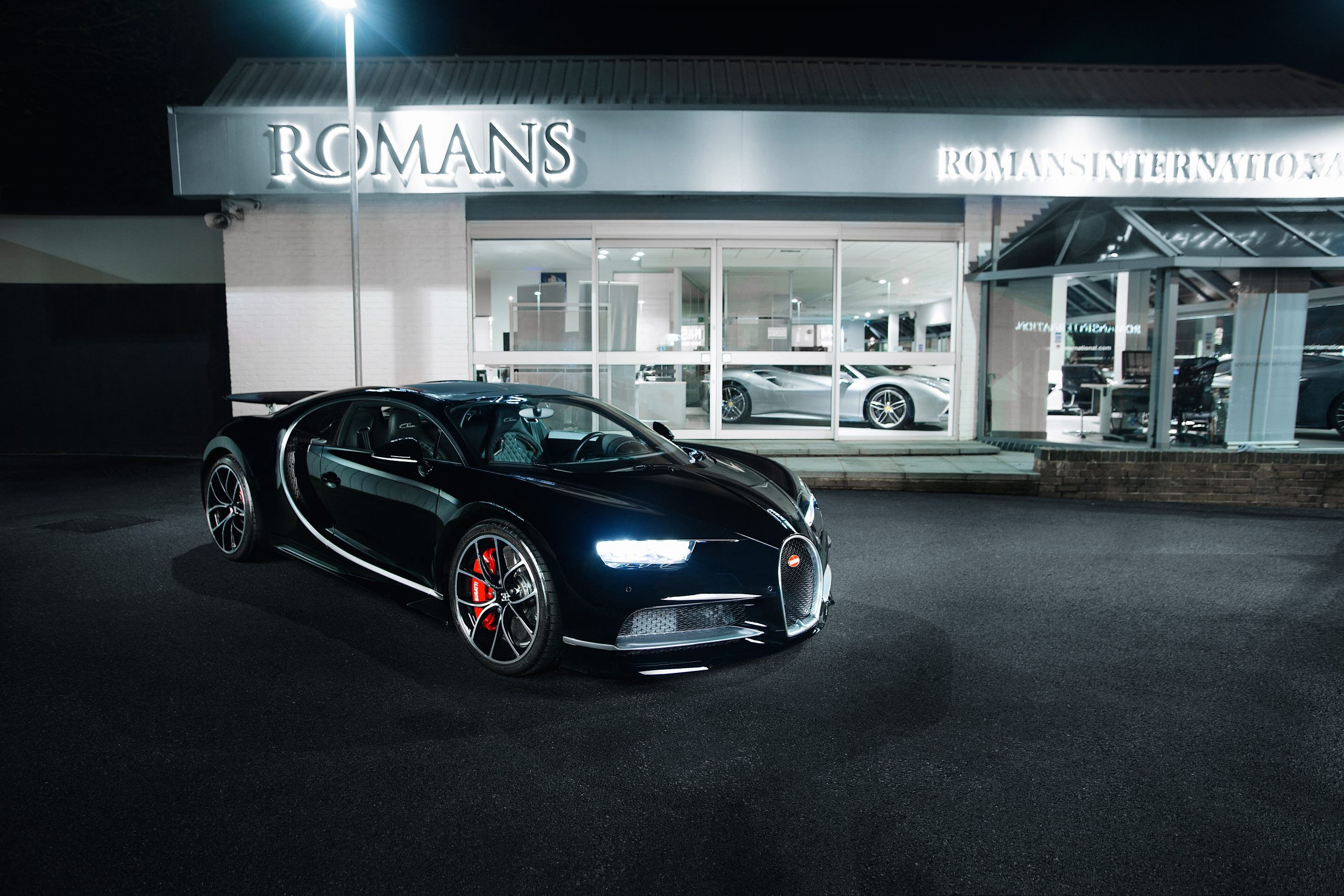 Wallpaper #L2e38ZIBSpphPi3-am2y385 Uks First Used Bugatti Chiron to Make Its Owner PS1 Million Profit in