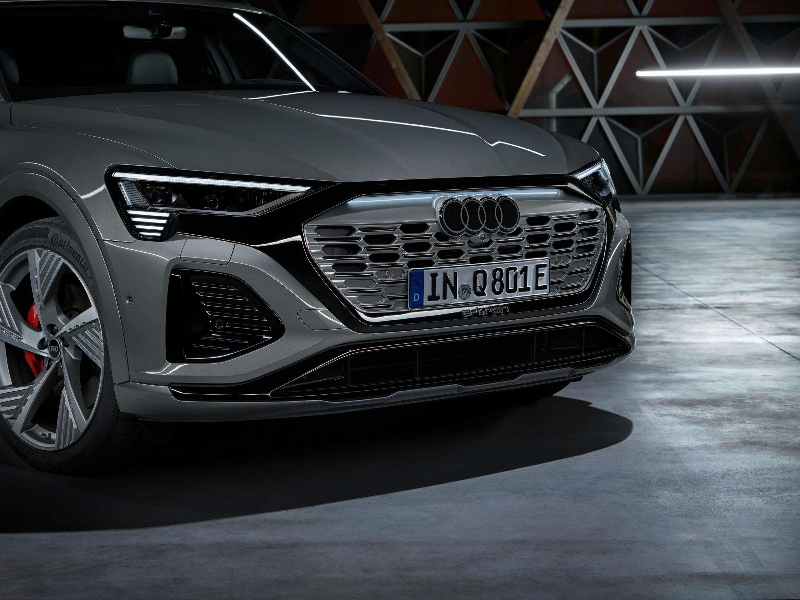 Wallpaper #h2fK-ZIBSpphPi3-KI7_255 Audi Unveils Redesigned Four Rings Logo with More Modern Look Car